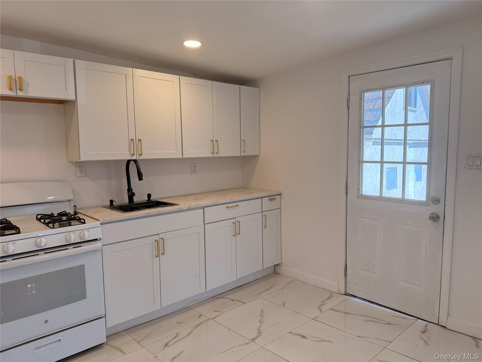 #11 photo, 146 Rt-284, Unionville , NY 10998