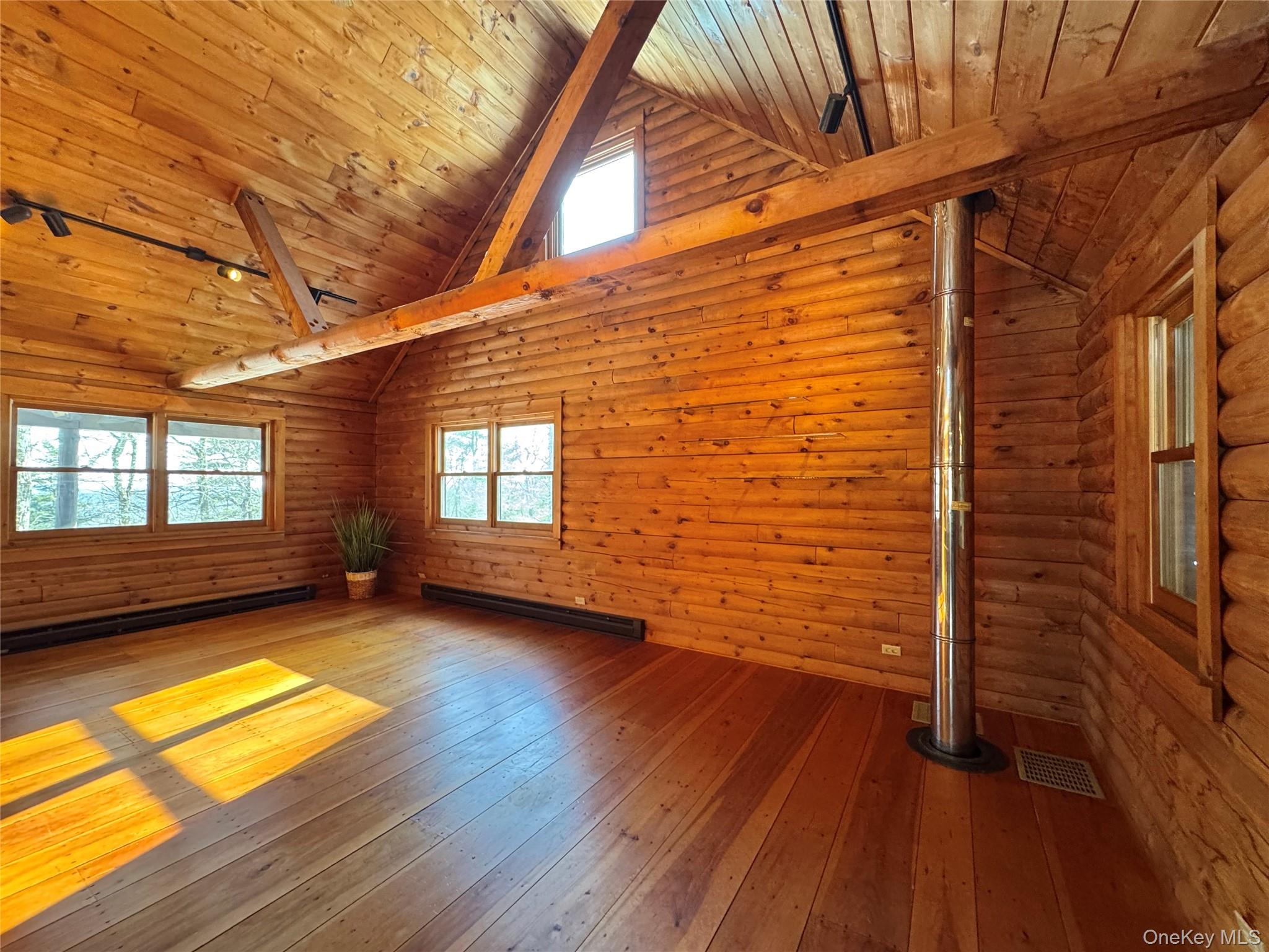 #19 photo, 380 Easy Street, Catskill , NY 12414