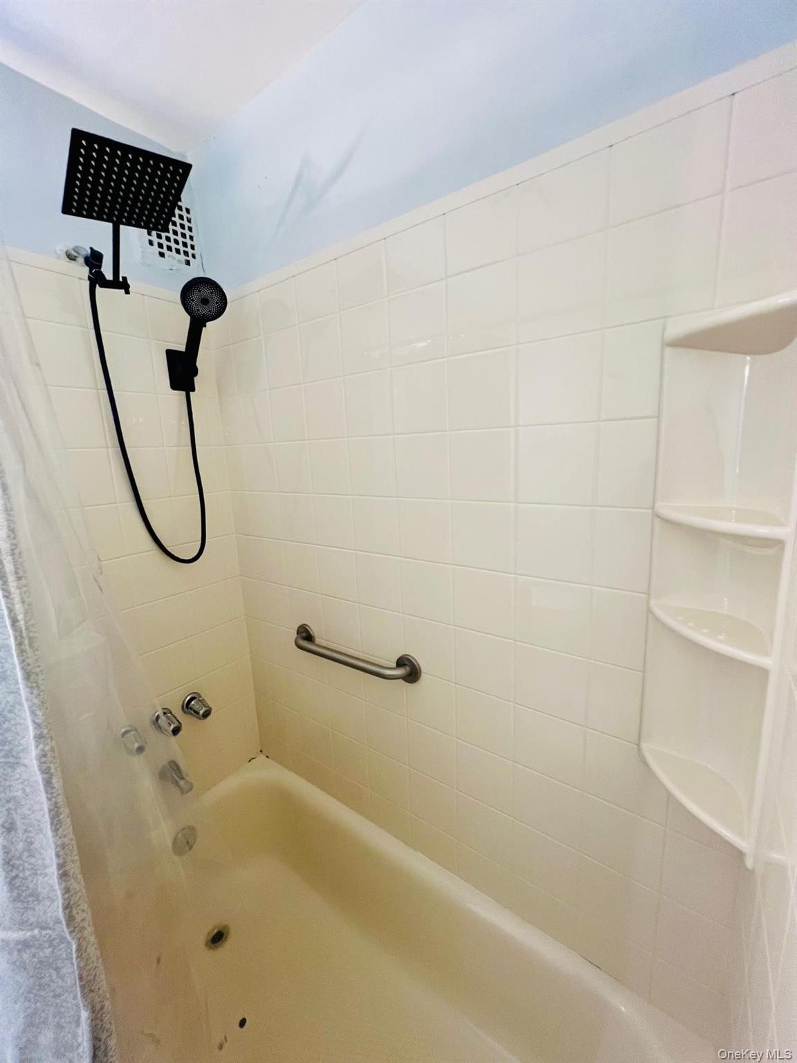 #10 photo, 1332 Metropolitan Avenue, برونكس Bronx , NY 10462