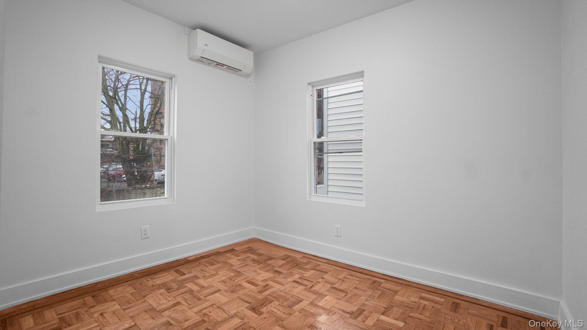 #16 photo, 4365 De Reimer Avenue, Bronx , NY 10466
