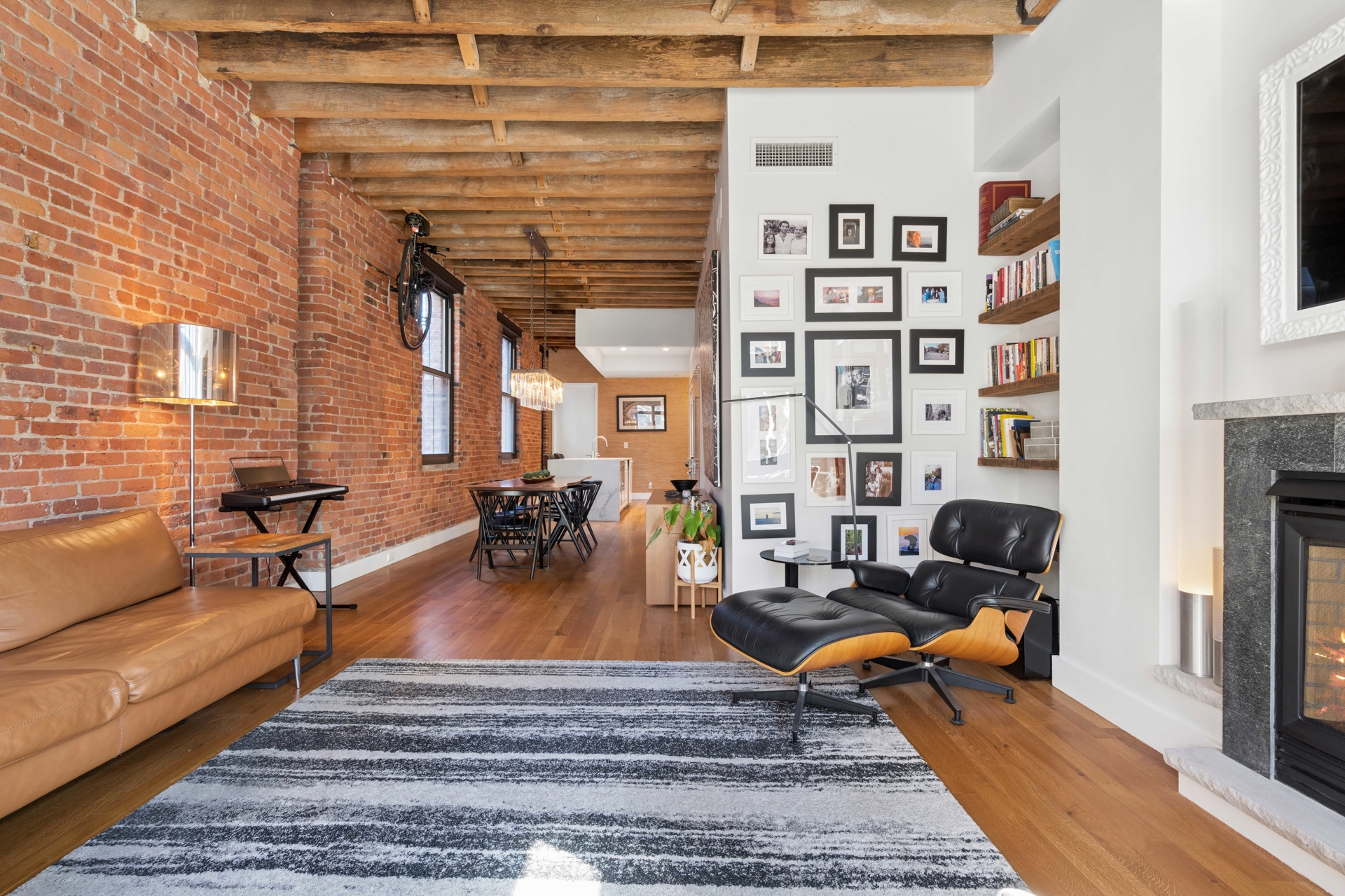 #3 photo, 406 W 45TH Street, Hell's Kitchen , NY 10036