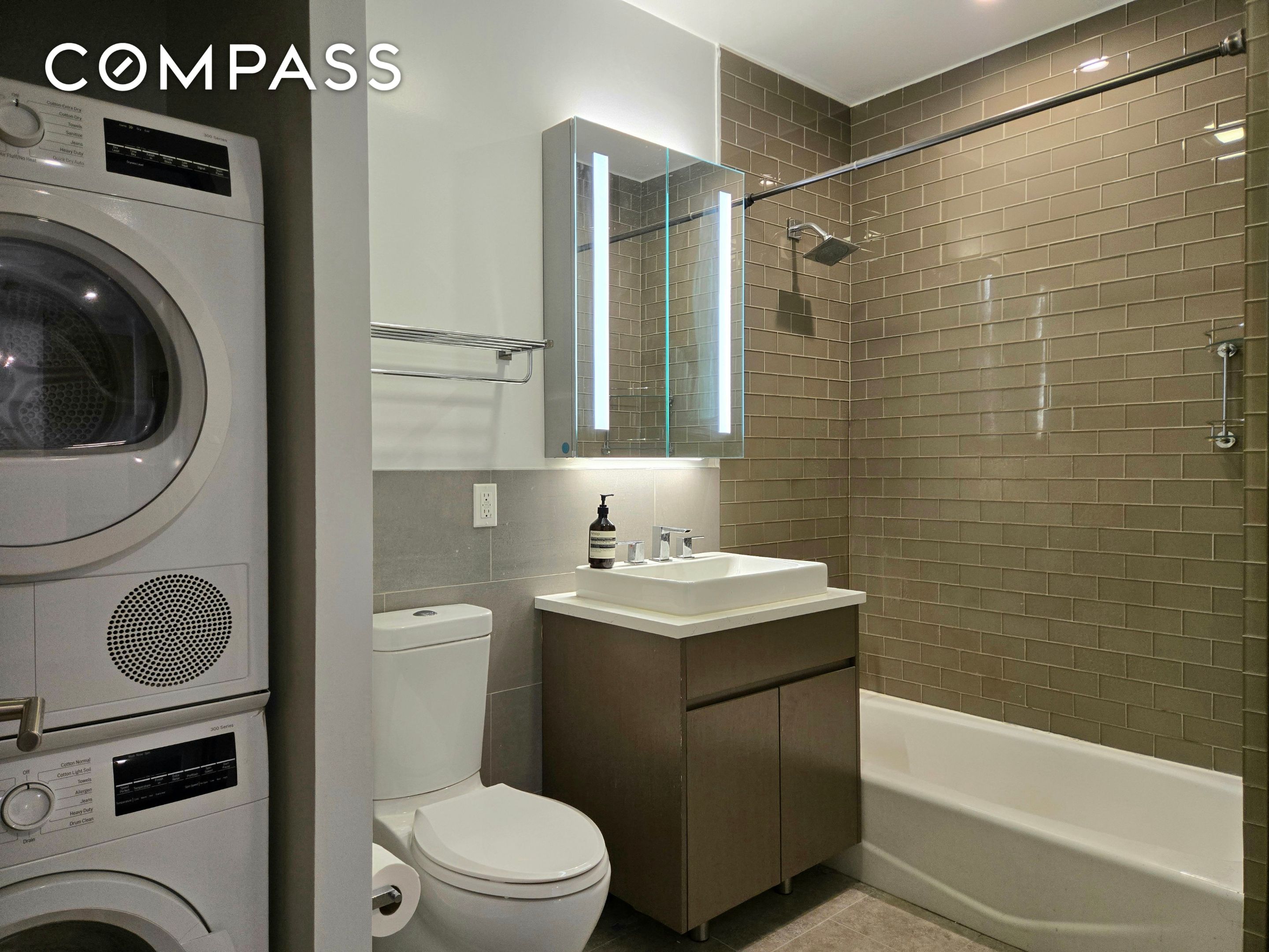 #6 photo, Long Island City, Long Island City , NY 11101