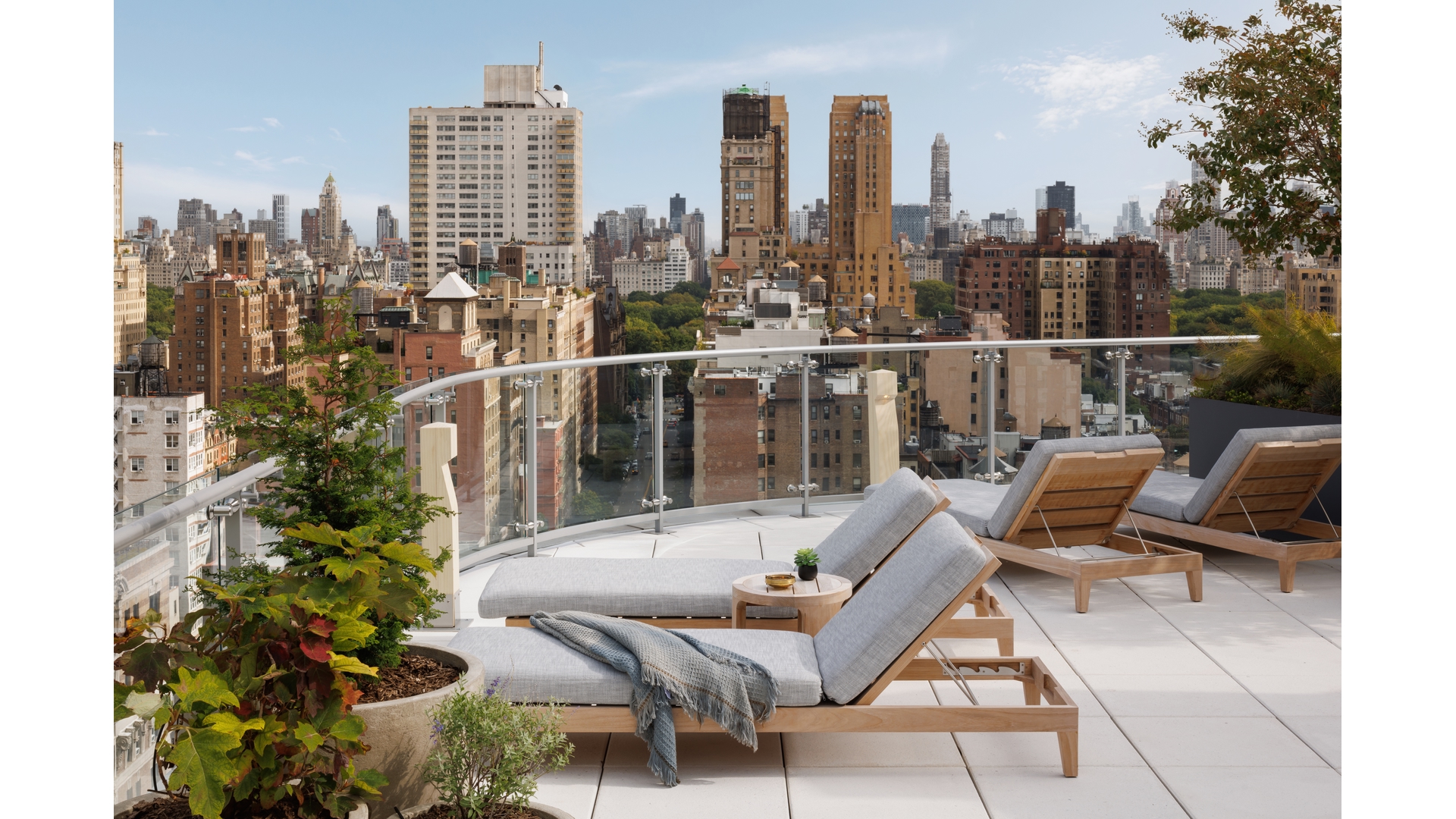 #12 photo, 212 W 72ND Street, Lincoln Square , NY 10023