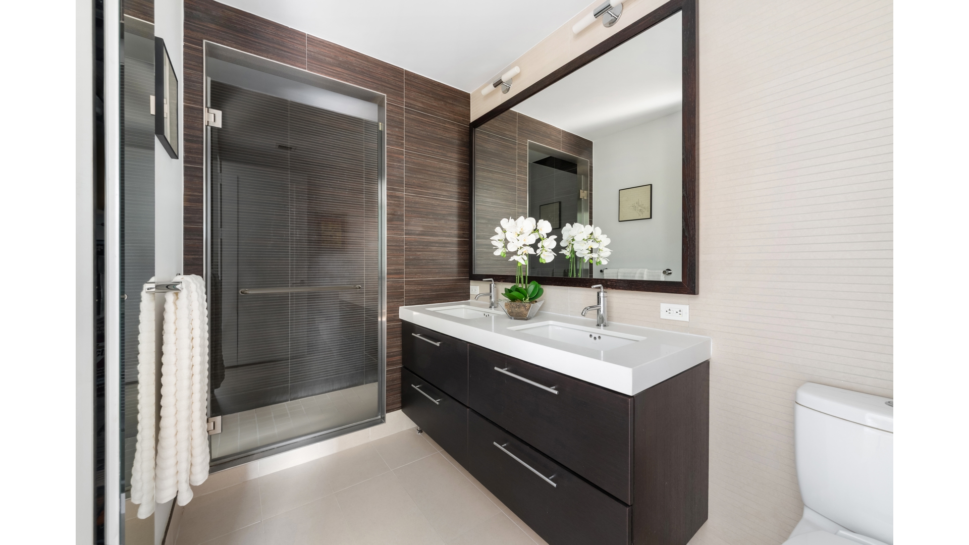 #7 photo, 212 W 72ND Street, Lincoln Square , NY 10023