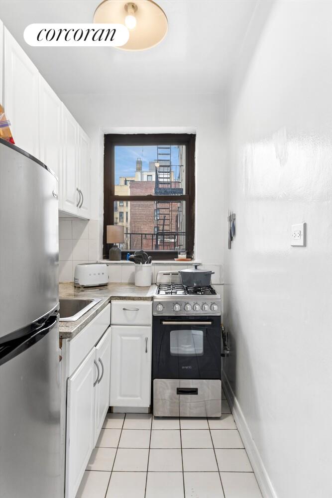 #8 photo, 70 CLARK Street, Brooklyn Heights , NY 11201