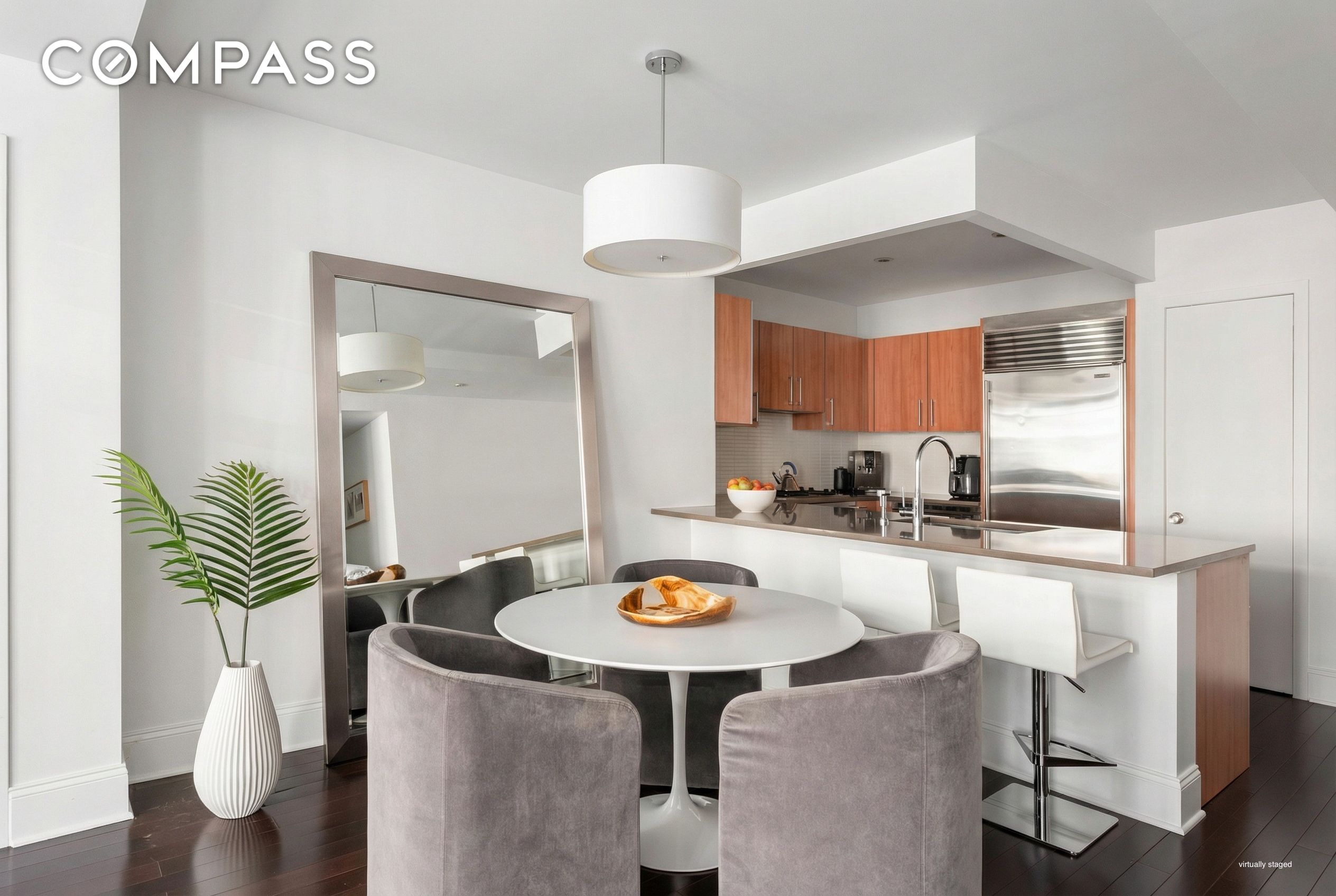 #8 photo, 125 W 22nd Street, मैनहटन Chelsea , NY 10011