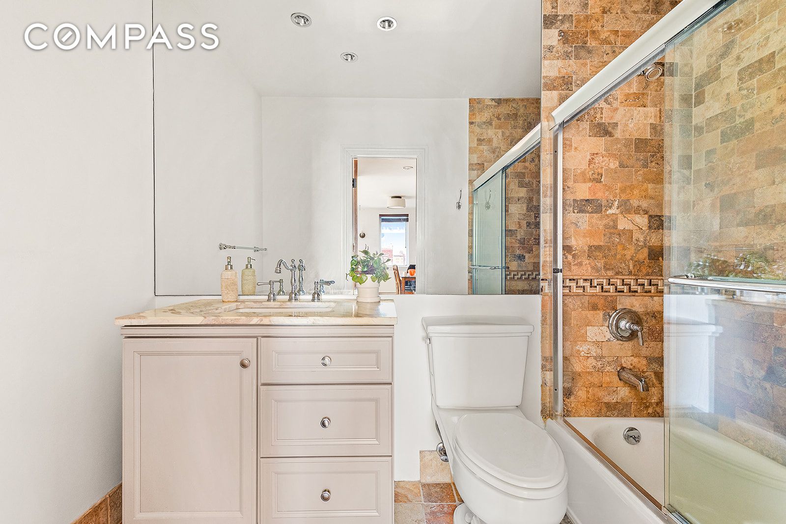 #8 photo, 127 4th Place, Carroll Gardens , NY 11231