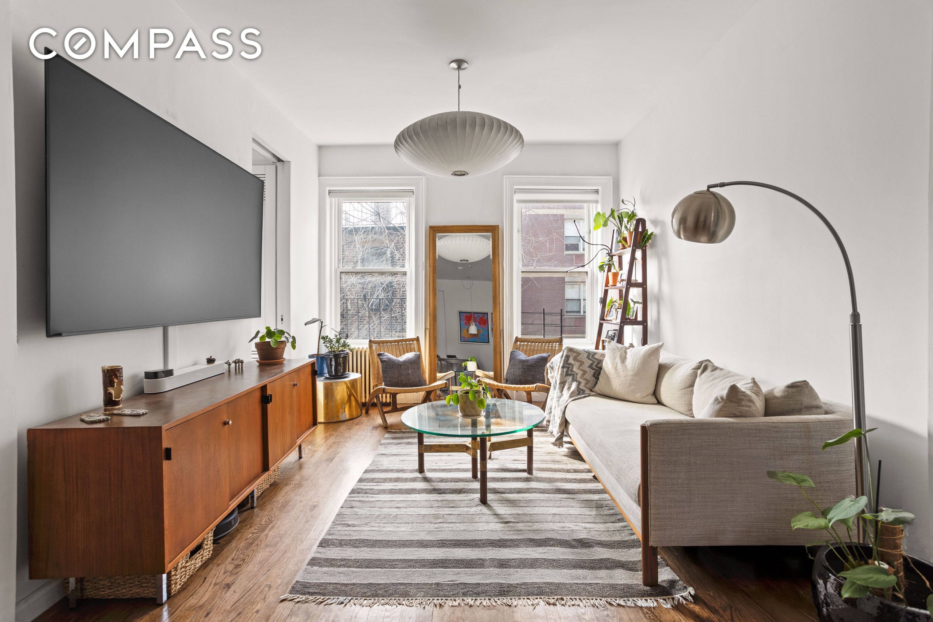 #3 photo, 248 E 7th Street, مانهاتن East Village , NY 10009