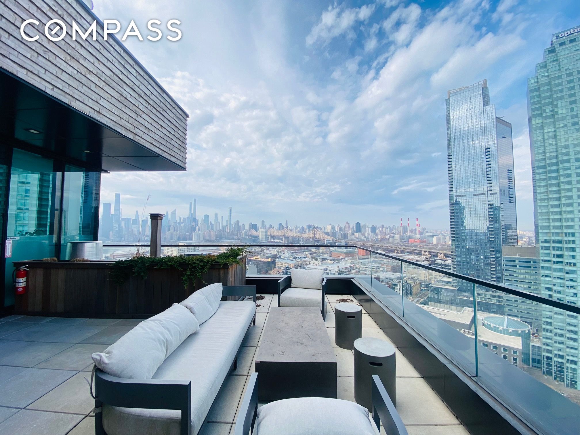 #9 photo, 45-30 Pearson Street, Long Island City , NY 11101