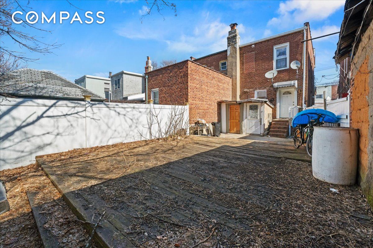 #13 photo, 956 E 87th Street, Бруклин ‖ Canarsie , NY 11236