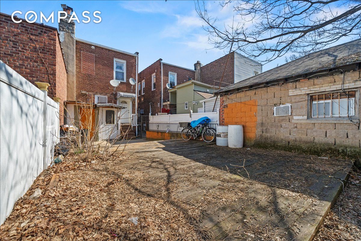 #14 photo, 956 E 87th Street, Бруклин ‖ Canarsie , NY 11236