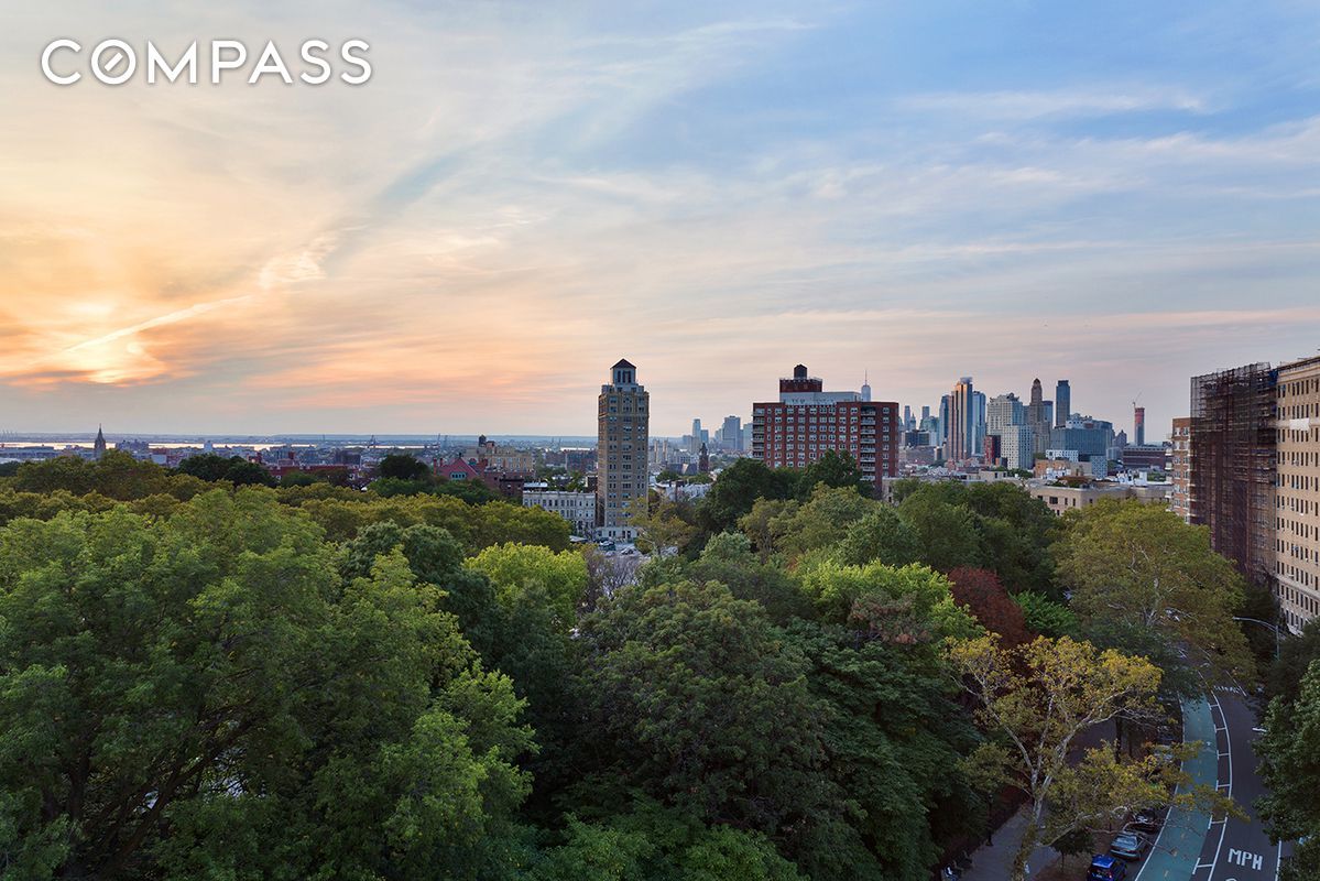 #13 photo, 1 Grand Army Plaza, Бруклин ‖ Prospect Heights , NY 11238