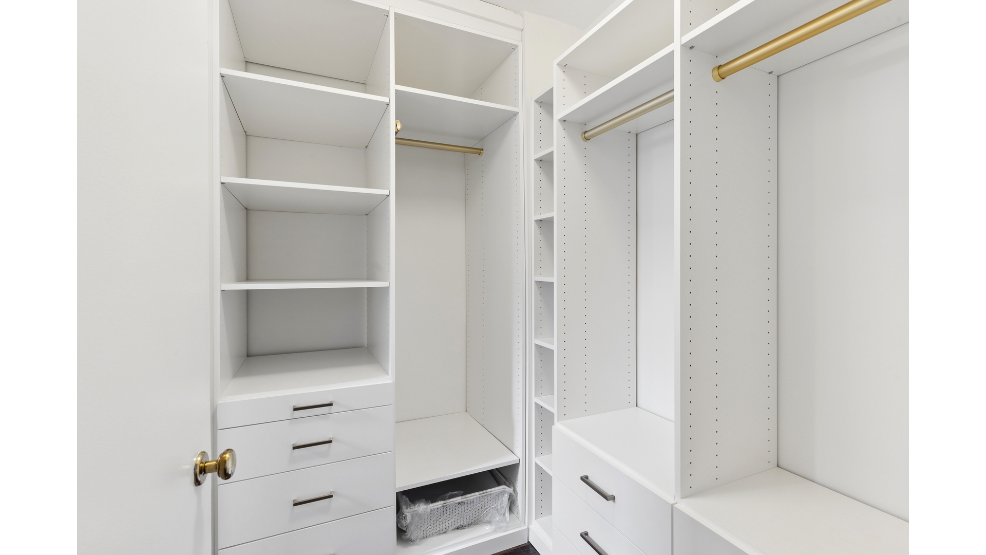 #5 photo, 112-20 72ND Drive, Forest Hills , NY 11375