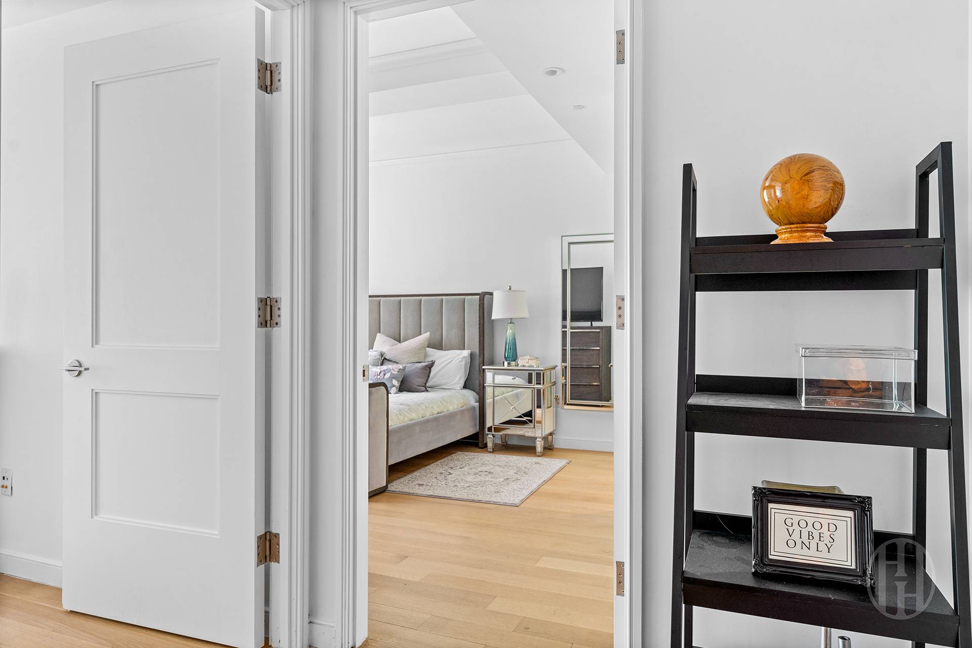 #14 photo, 225 E 19th Street, Gramercy Park , NY 10003