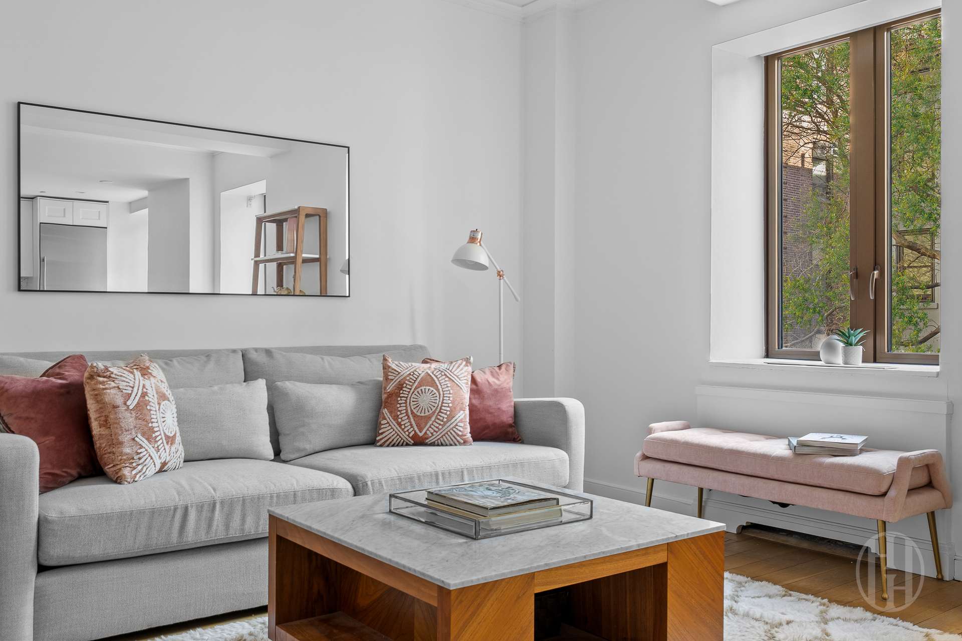 #8 photo, 225 E 19th Street, Gramercy Park , NY 10003