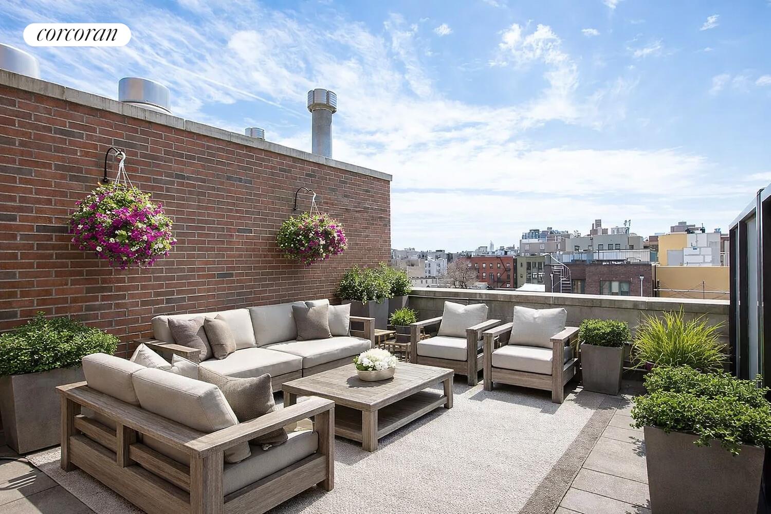 #9 photo, 14 HOPE Street, ब्रुकलीन Williamsburg , NY 11211