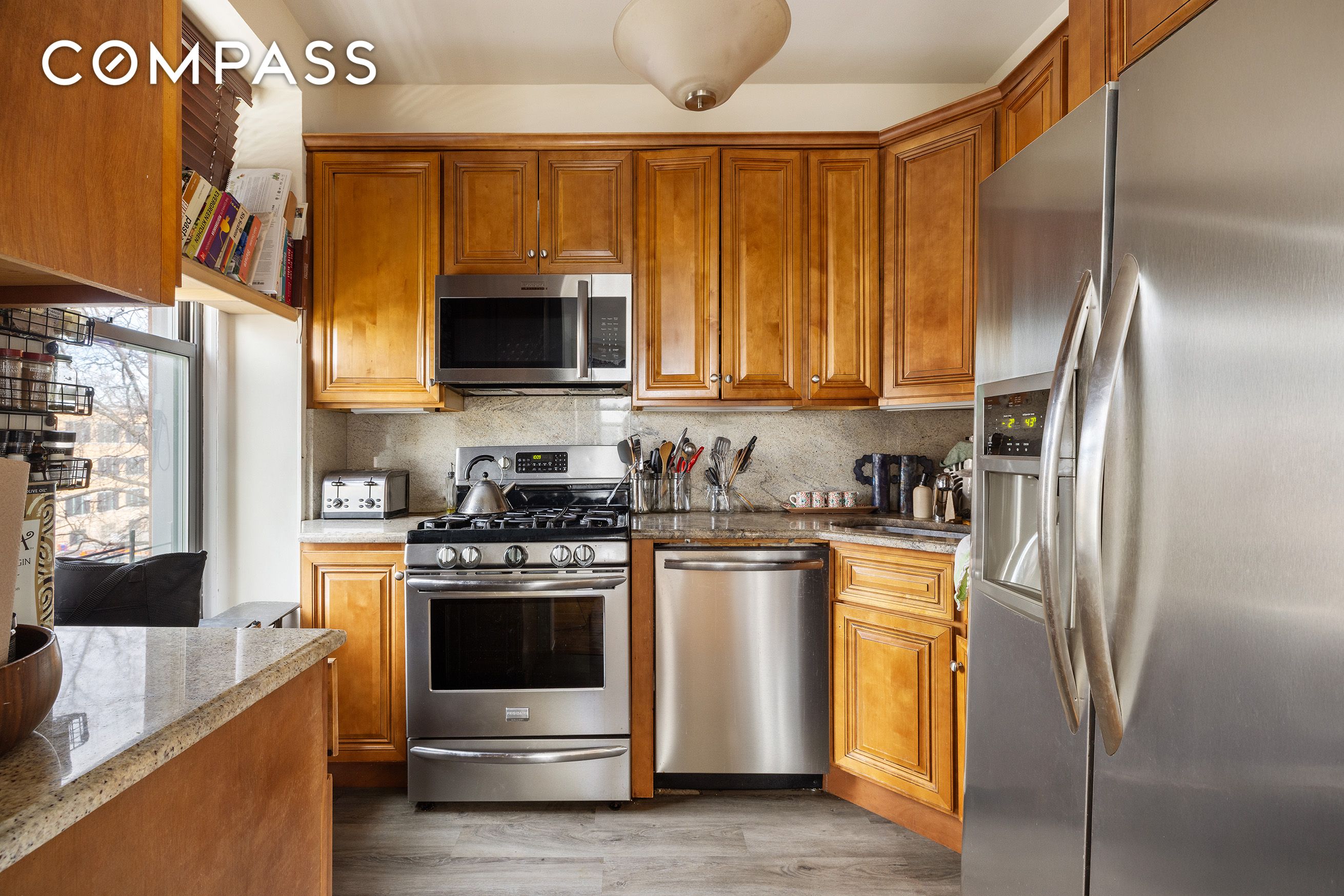 #3 photo, 363 Smith Street, Бруклин ‖ Carroll Gardens , NY 11231