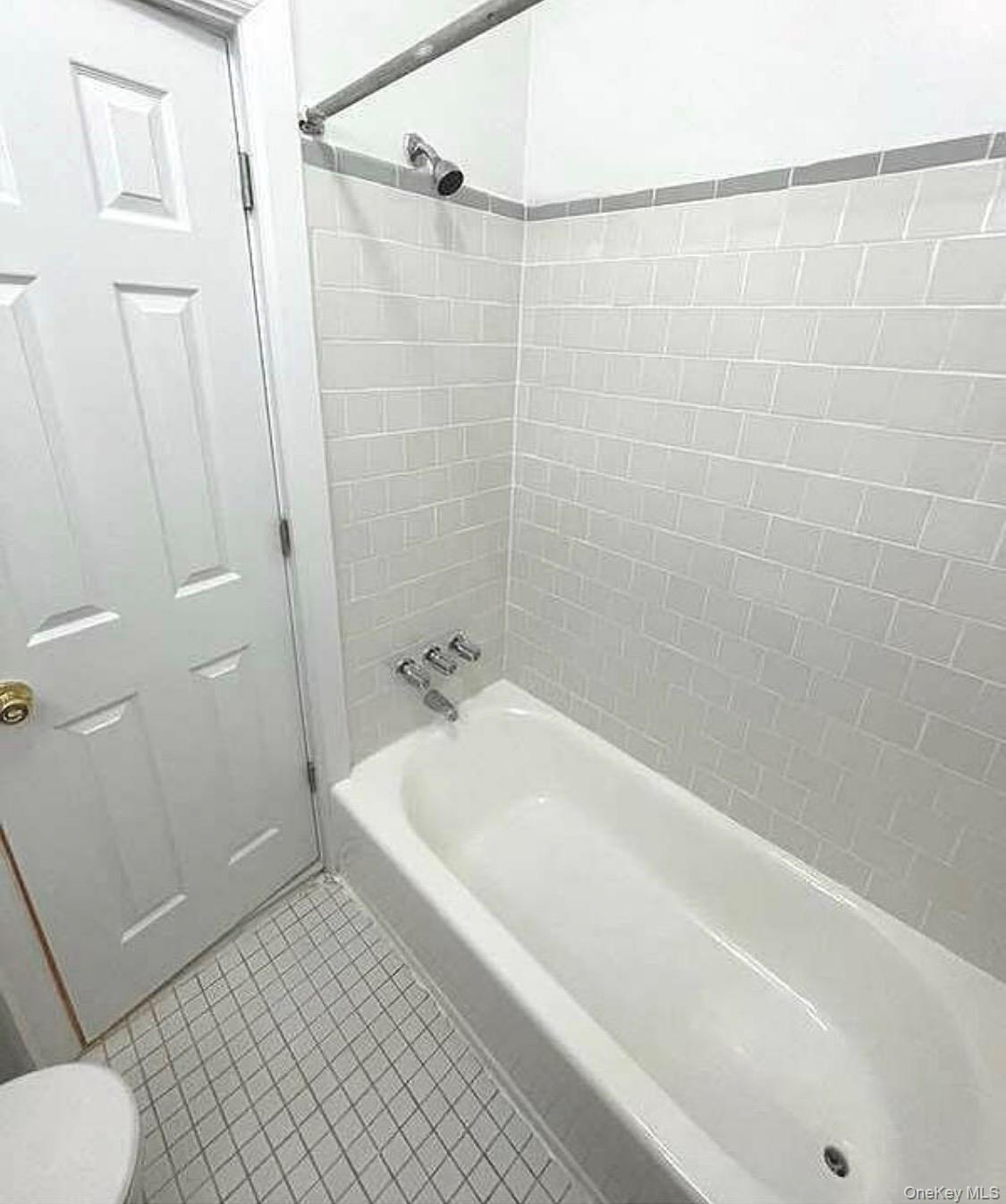 #8 photo, 42-35 159TH Street, Flushing , NY 11358