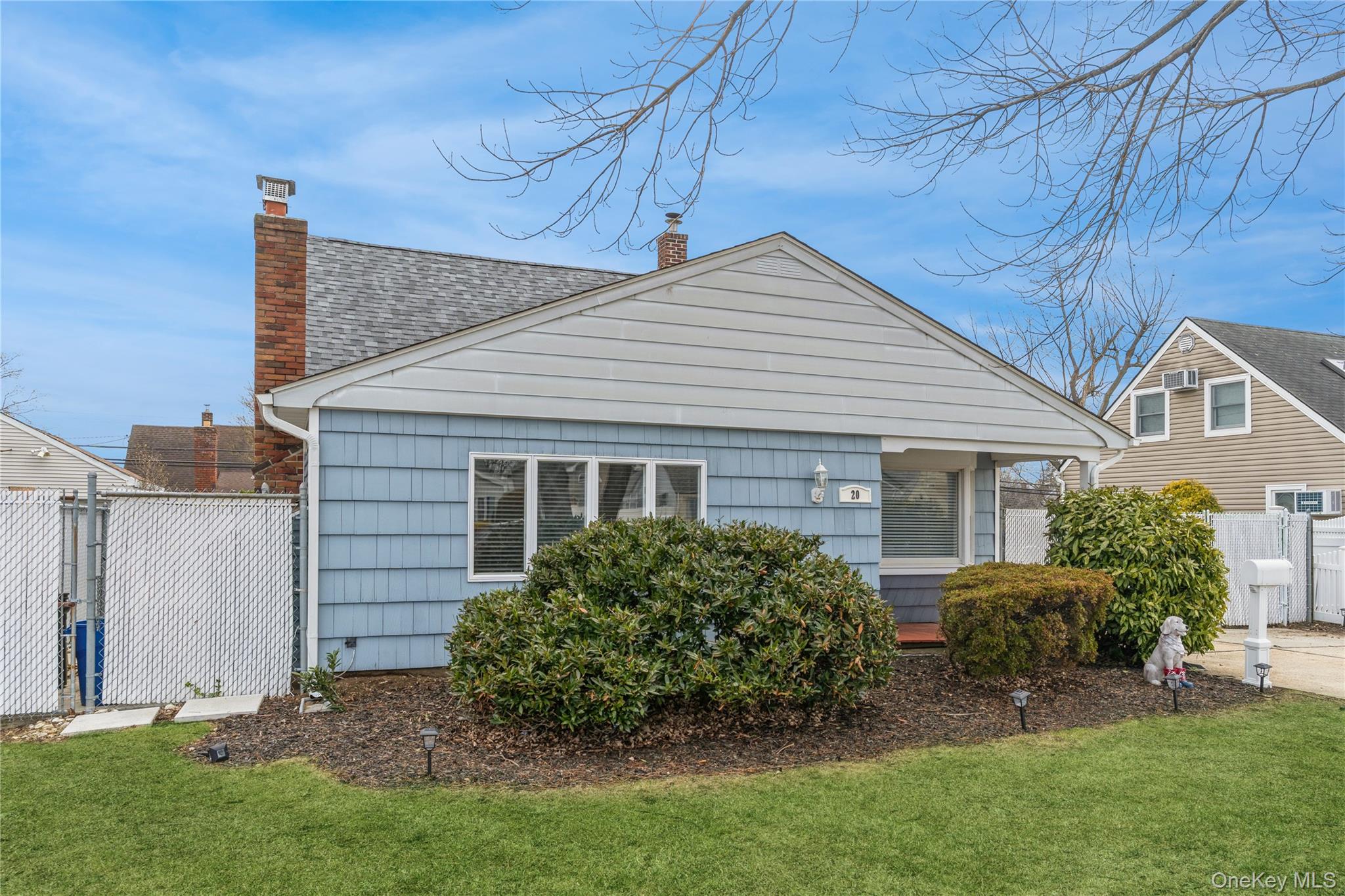 #2 photo, 20 Peacock Lane, ناسو Levittown , NY 11756