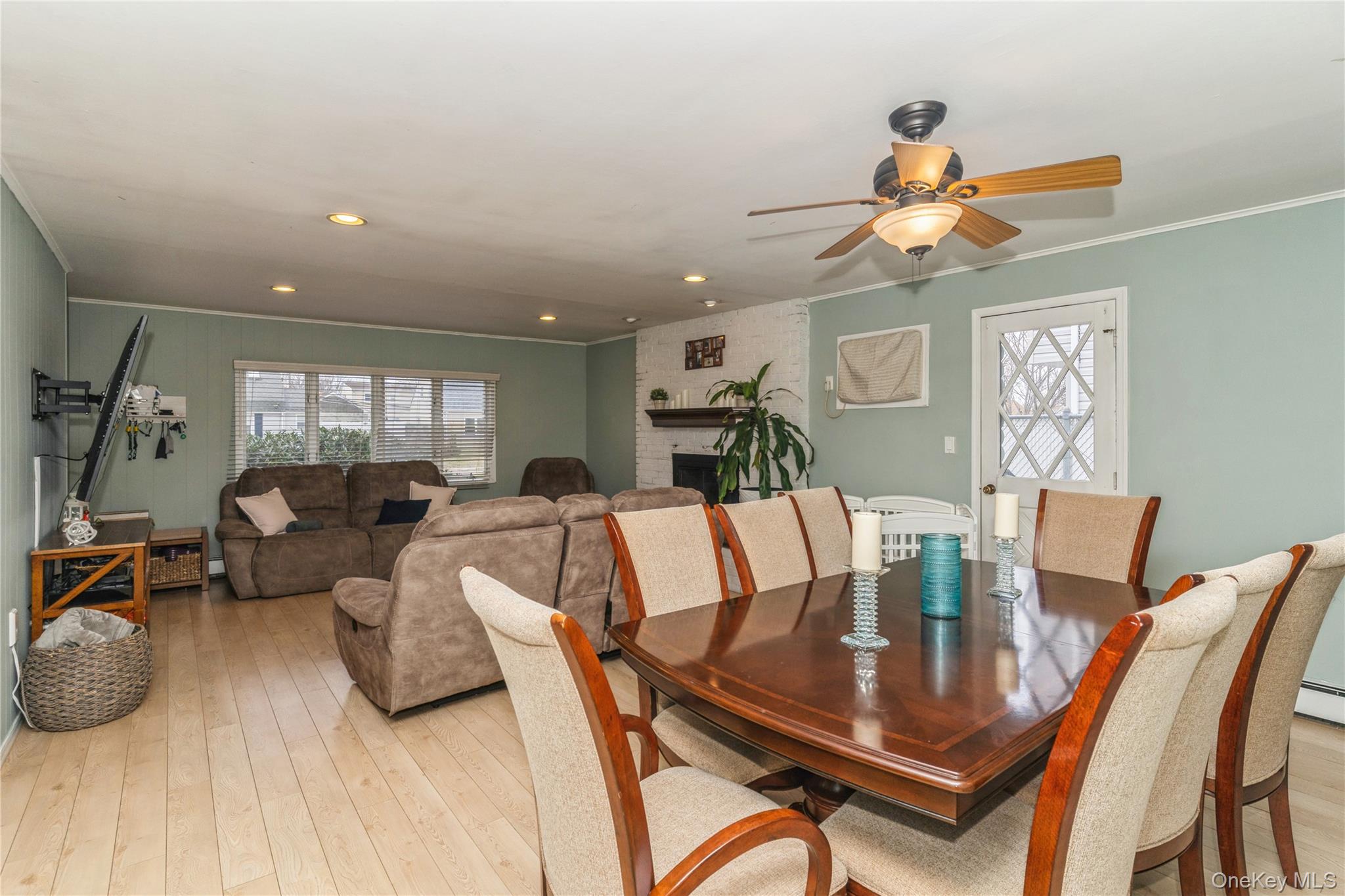 #7 photo, 20 Peacock Lane, ناسو Levittown , NY 11756