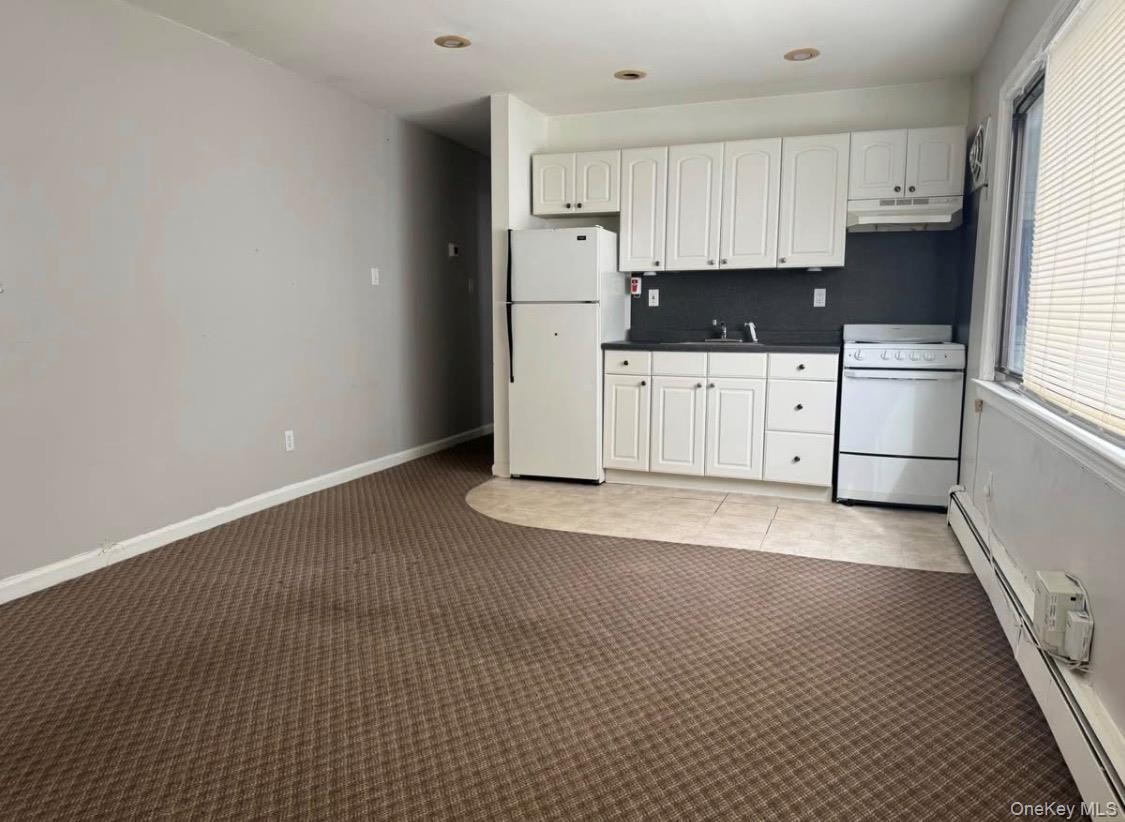 #2 photo, 202 N Idaho Ave, North Massapequa , NY 11758