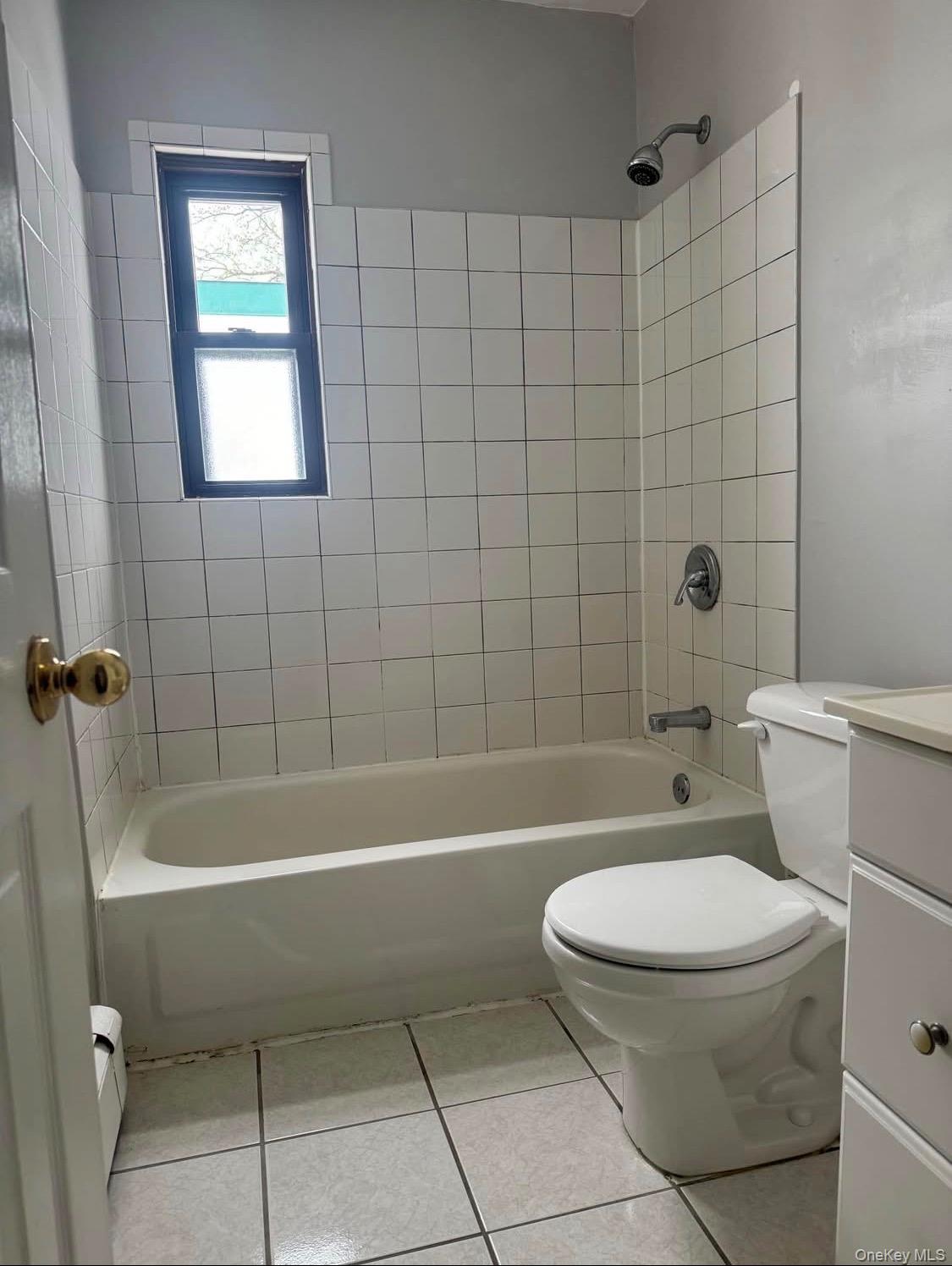 #6 photo, 202 N Idaho Ave, North Massapequa , NY 11758