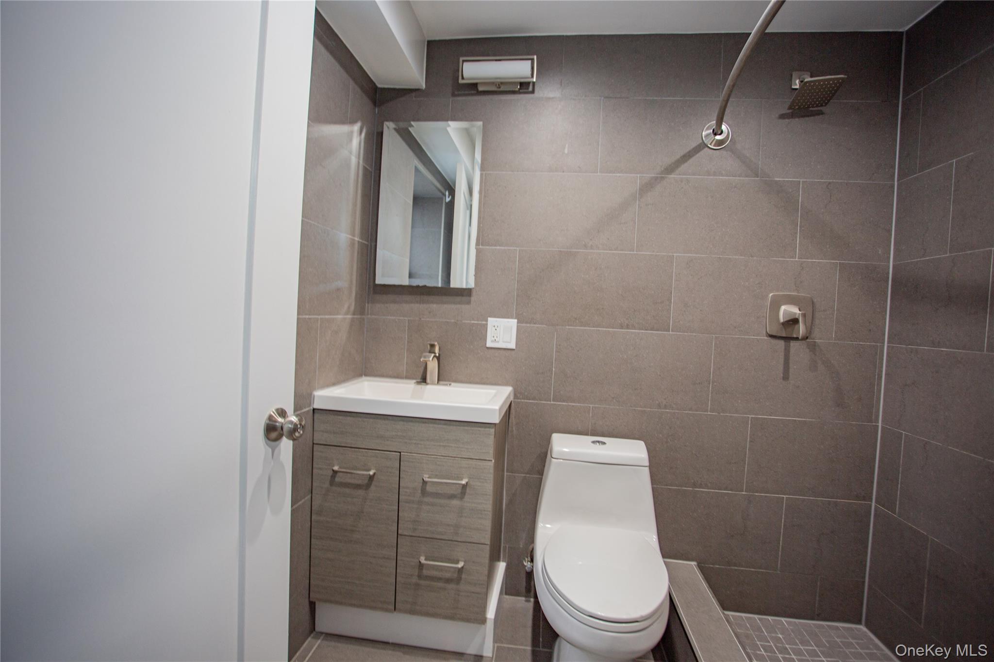 #11 photo, 470 E Broadway, ناسو Long Beach , NY 11561