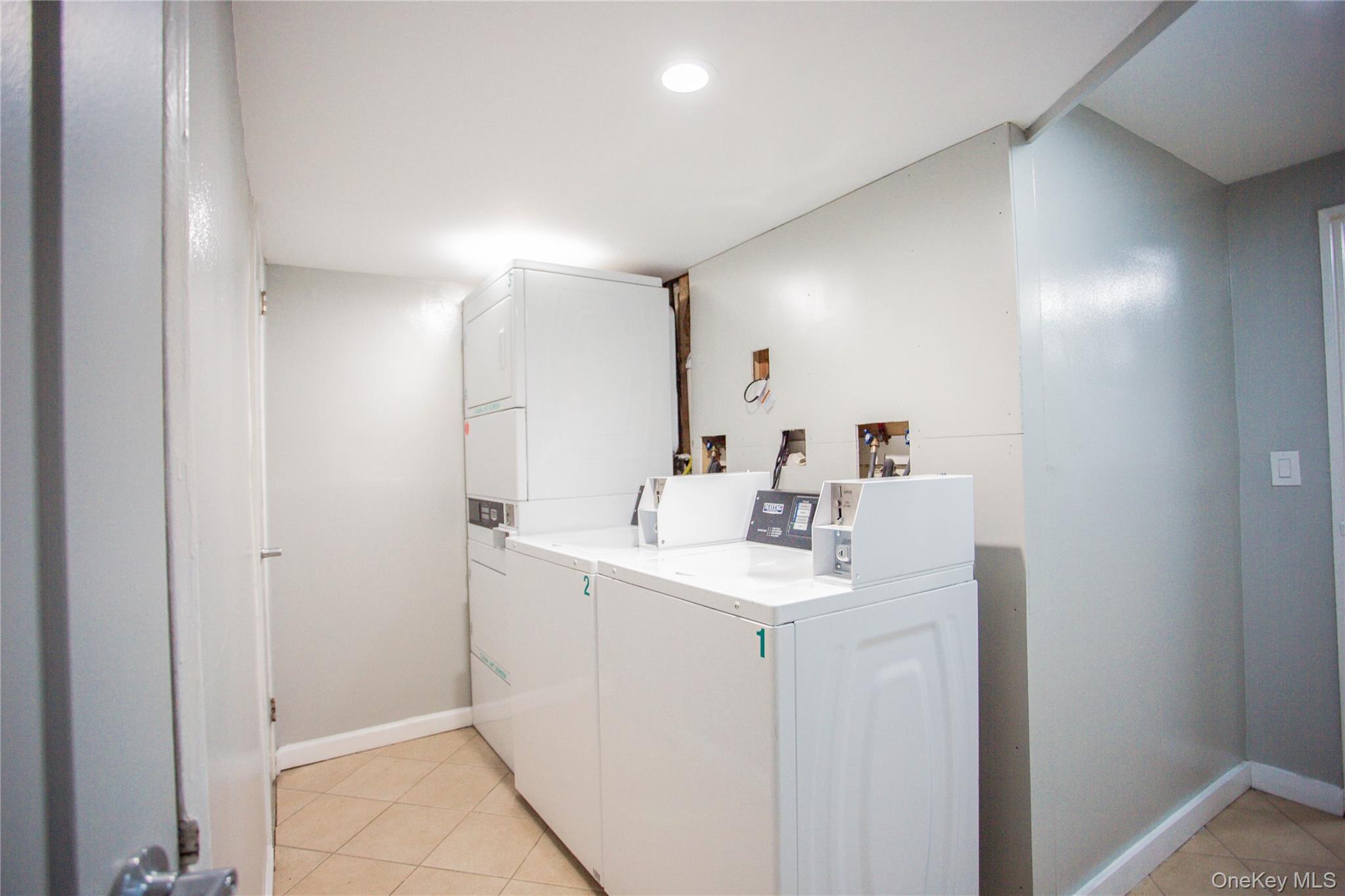 #12 photo, 470 E Broadway, ناسو Long Beach , NY 11561