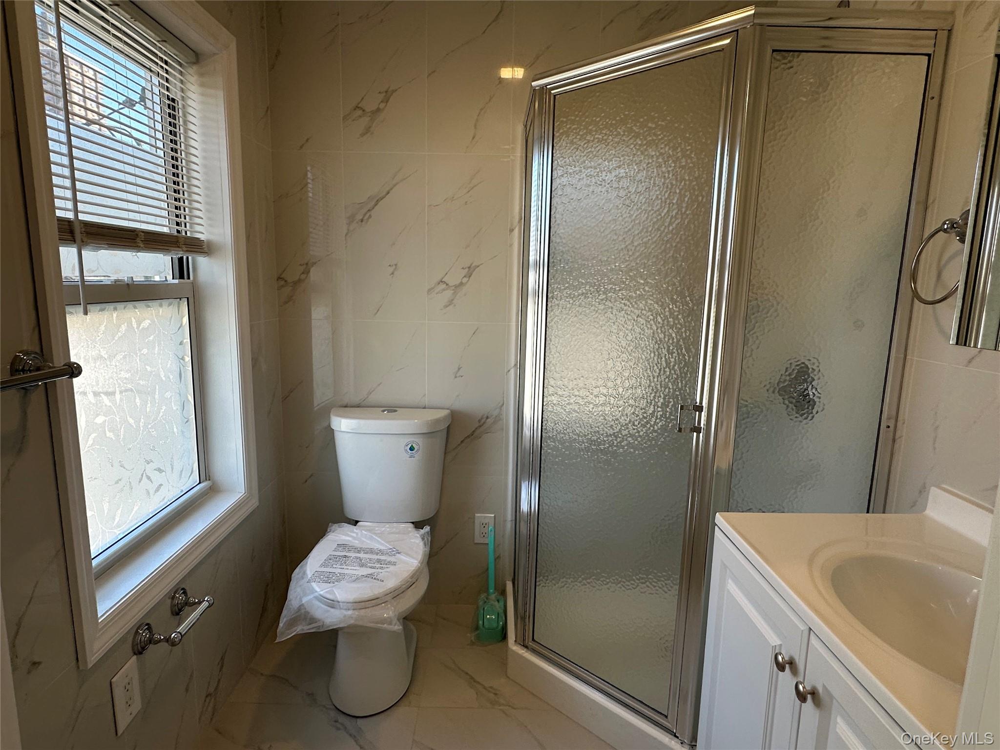 #10 photo, 61-12 160th Street, Куинс ‖ Fresh Meadows , NY 11365