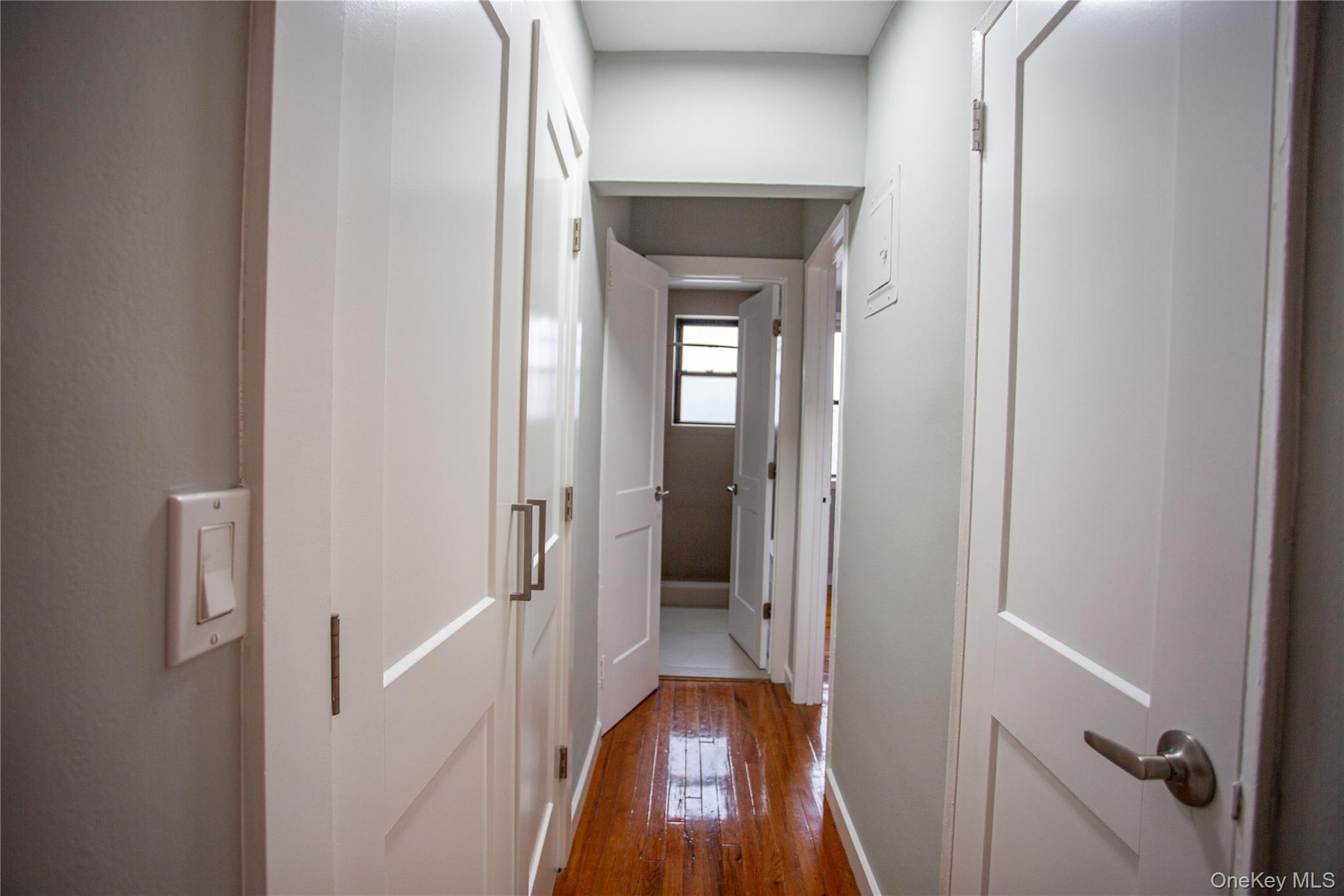 #11 photo, 470 E Broadway, ناسو Long Beach , NY 11561