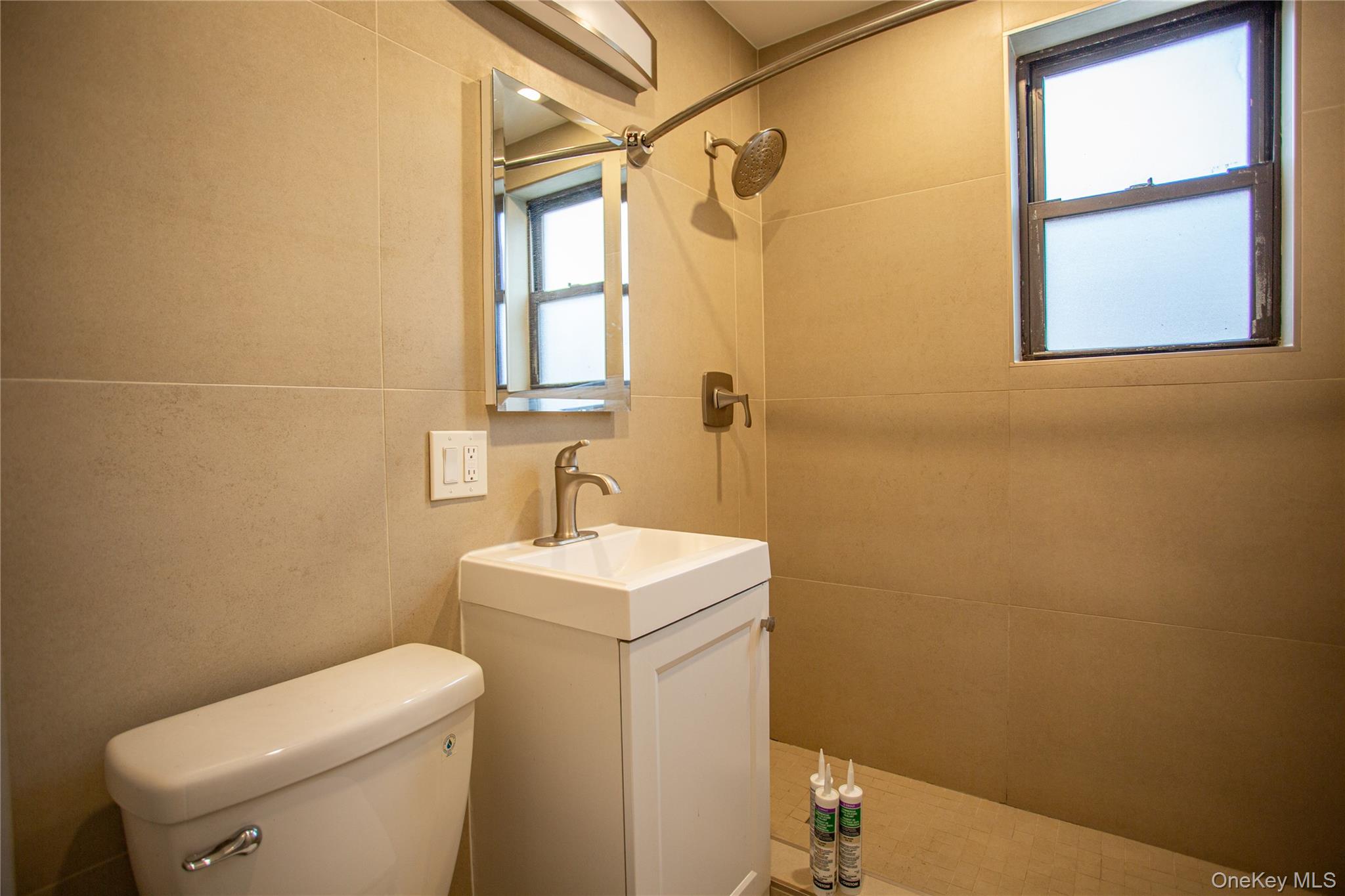 #12 photo, 470 E Broadway, ناسو Long Beach , NY 11561