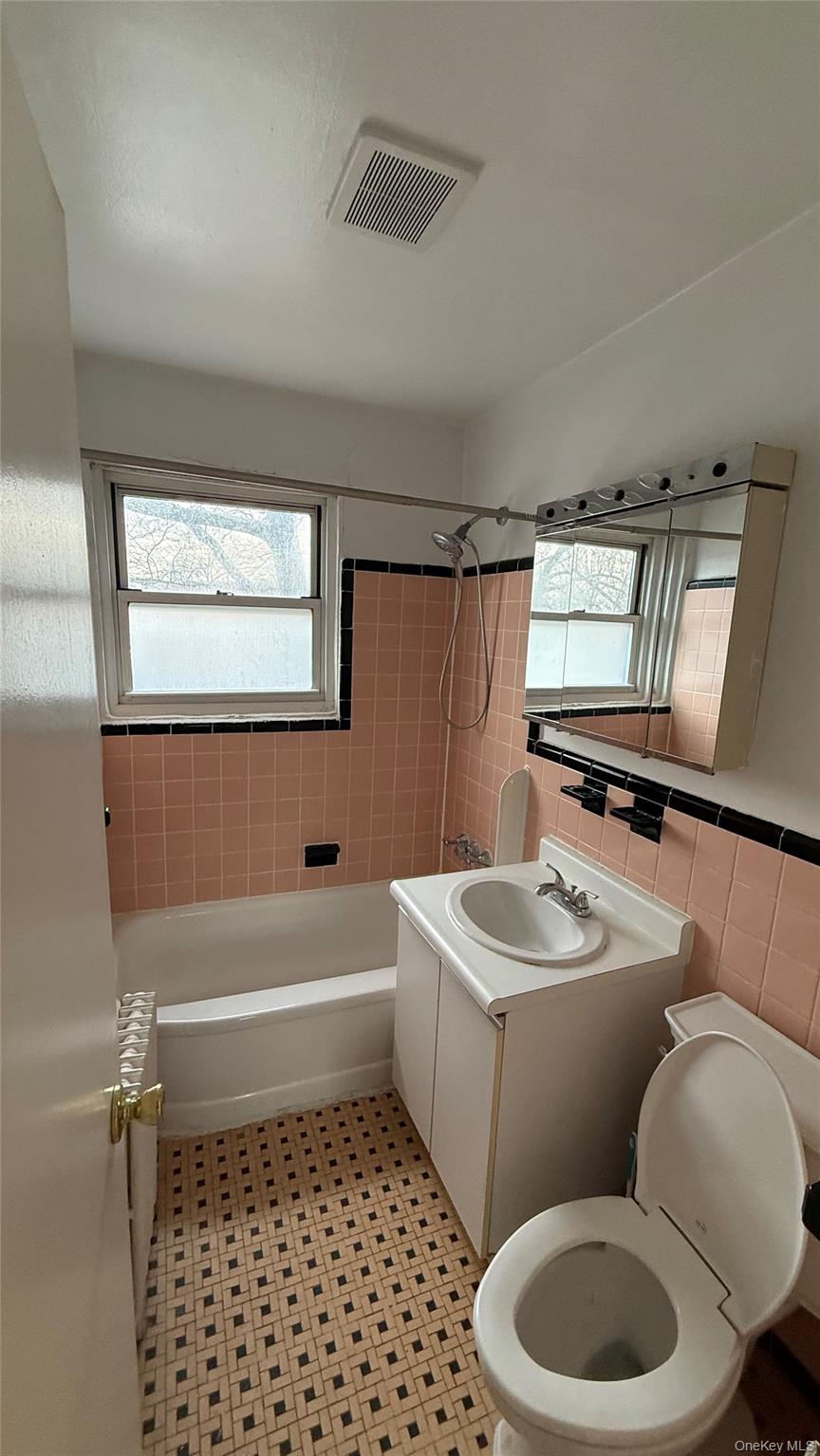 #5 photo, 1072 Fenwood Drive, 長島 Valley Stream , NY 11580