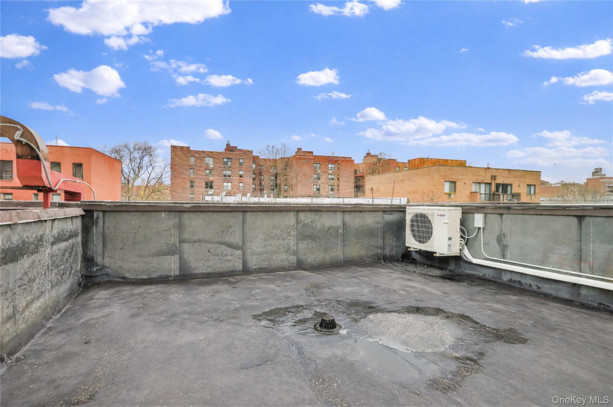 #15 photo, 65-27 Roosevelt Ave, 皇后區 Woodside , NY 11377