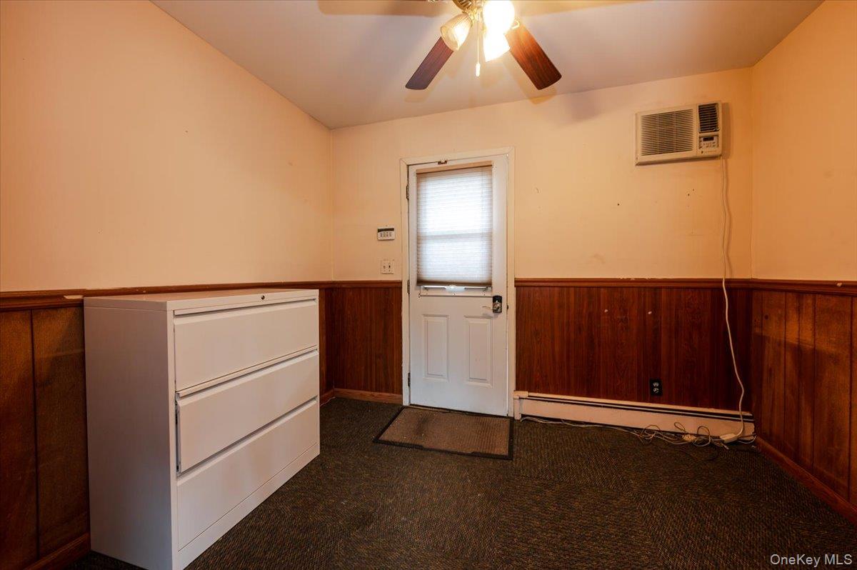 #19 photo, 930 Sunrise Highway, North Babylon , NY 11704