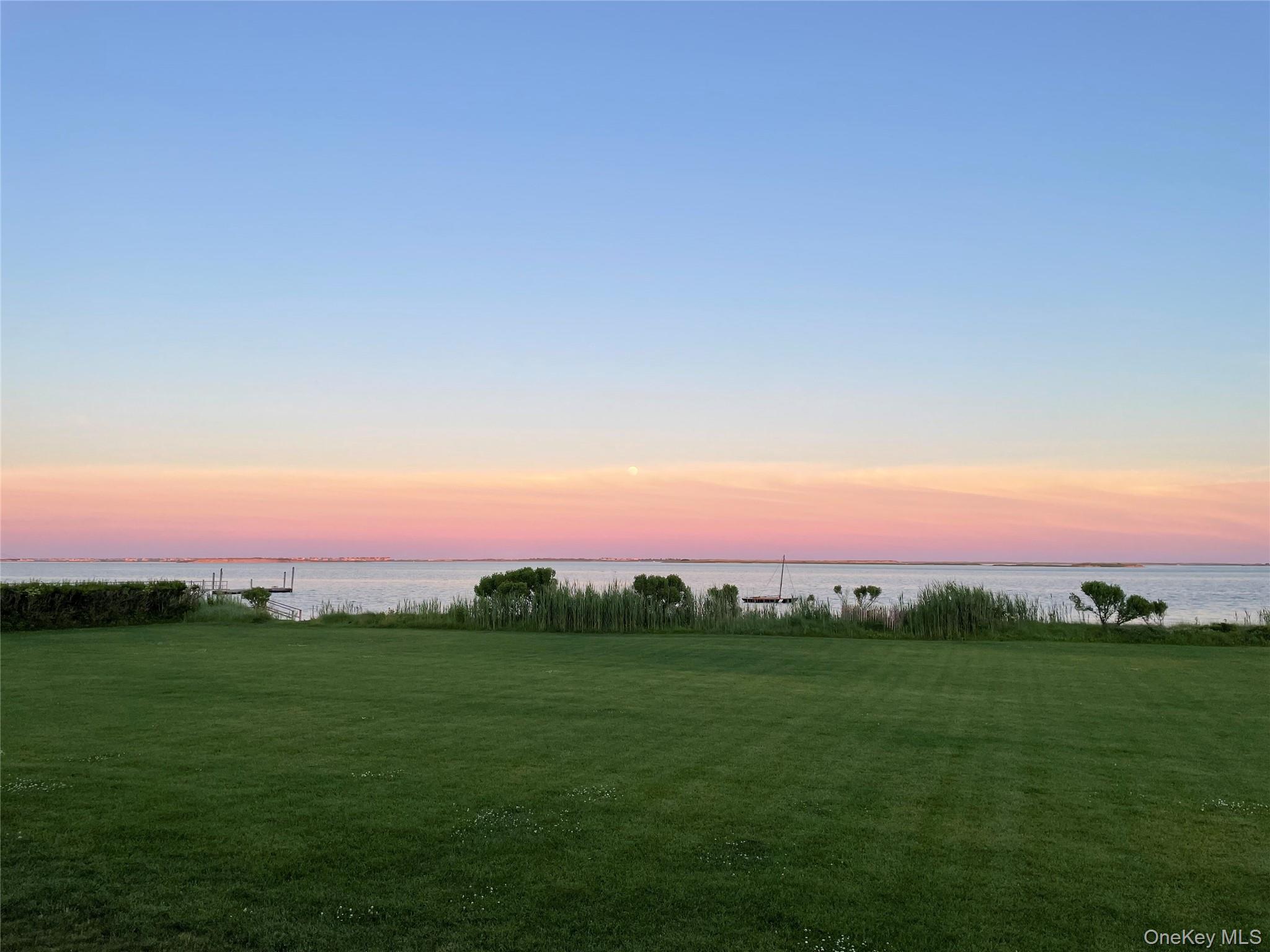 #4 photo, 40 Tuthill Point Road, सफ़ोक काउंटी East Moriches , NY 11940