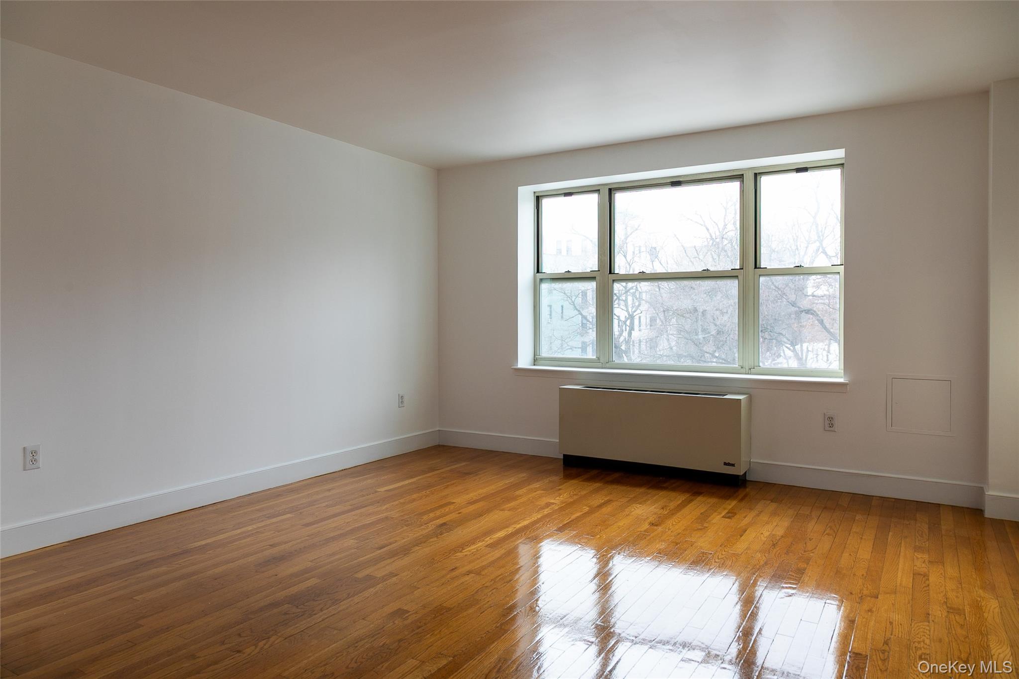 #4 photo, 362 Saint Nicholas Avenue, New York (Manhattan) , NY 10027