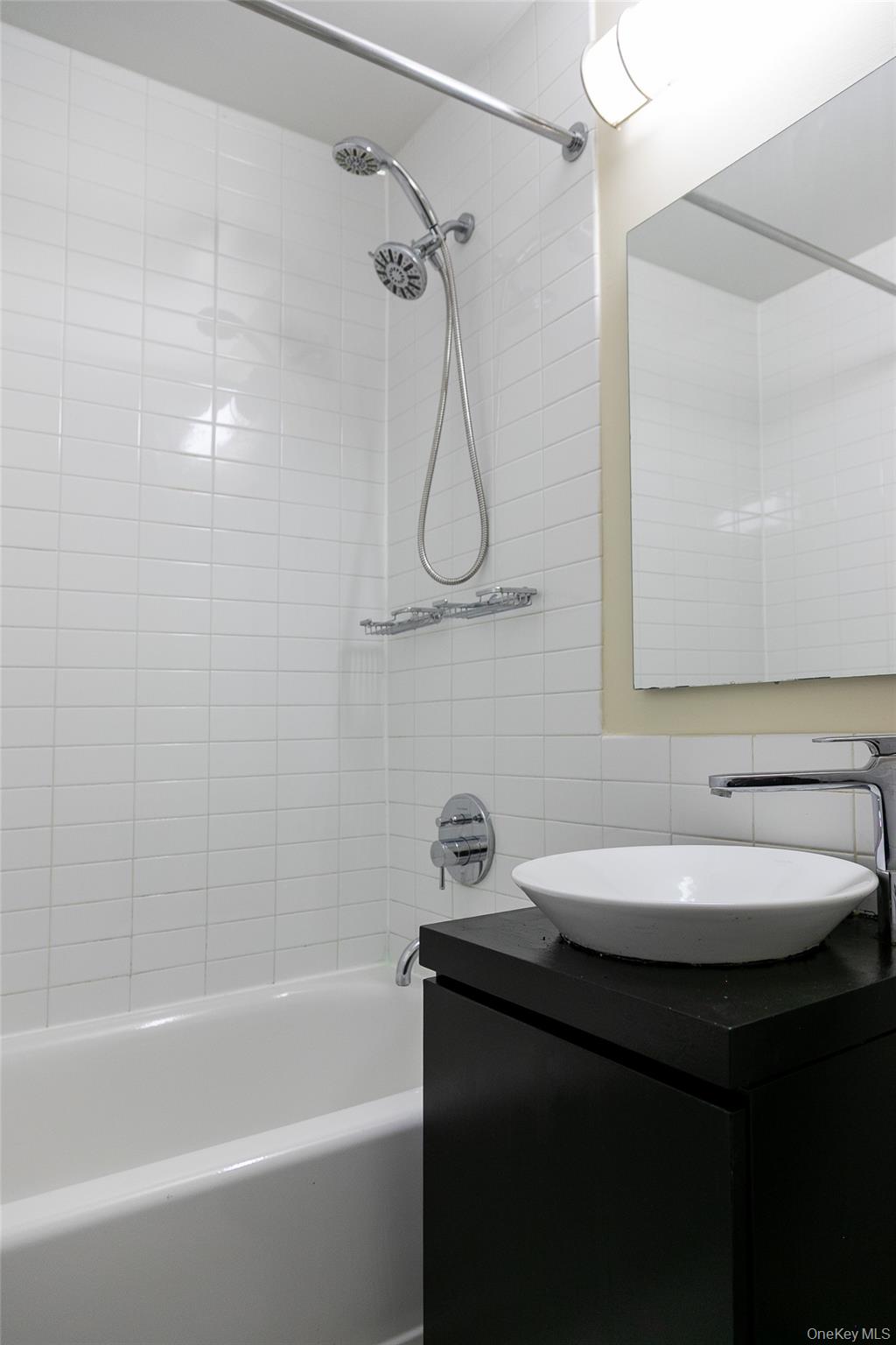 #7 photo, 362 Saint Nicholas Avenue, New York (Manhattan) , NY 10027