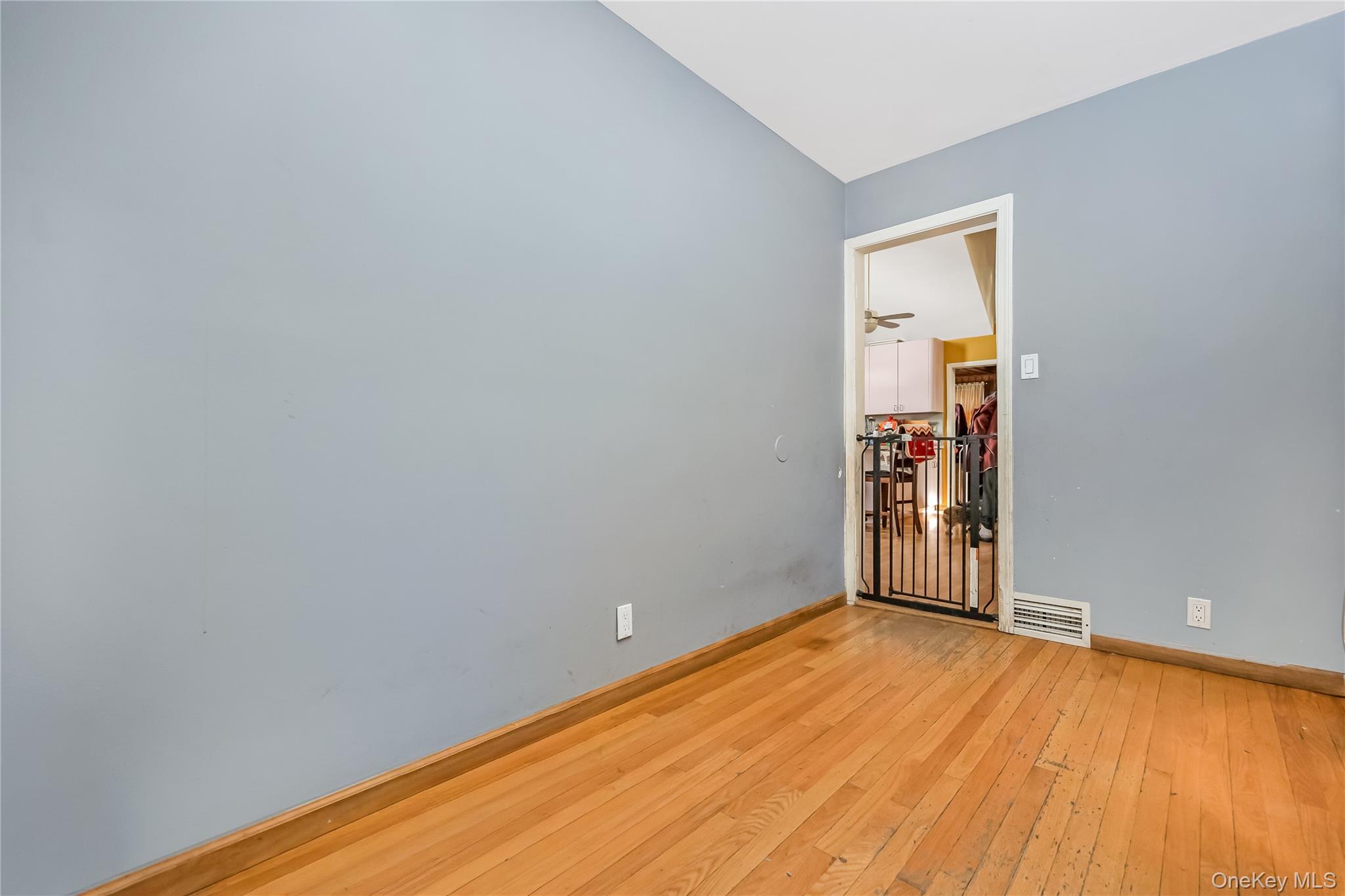 #13 photo, 8 Alexander Avenue, Farmingdale , NY 11735