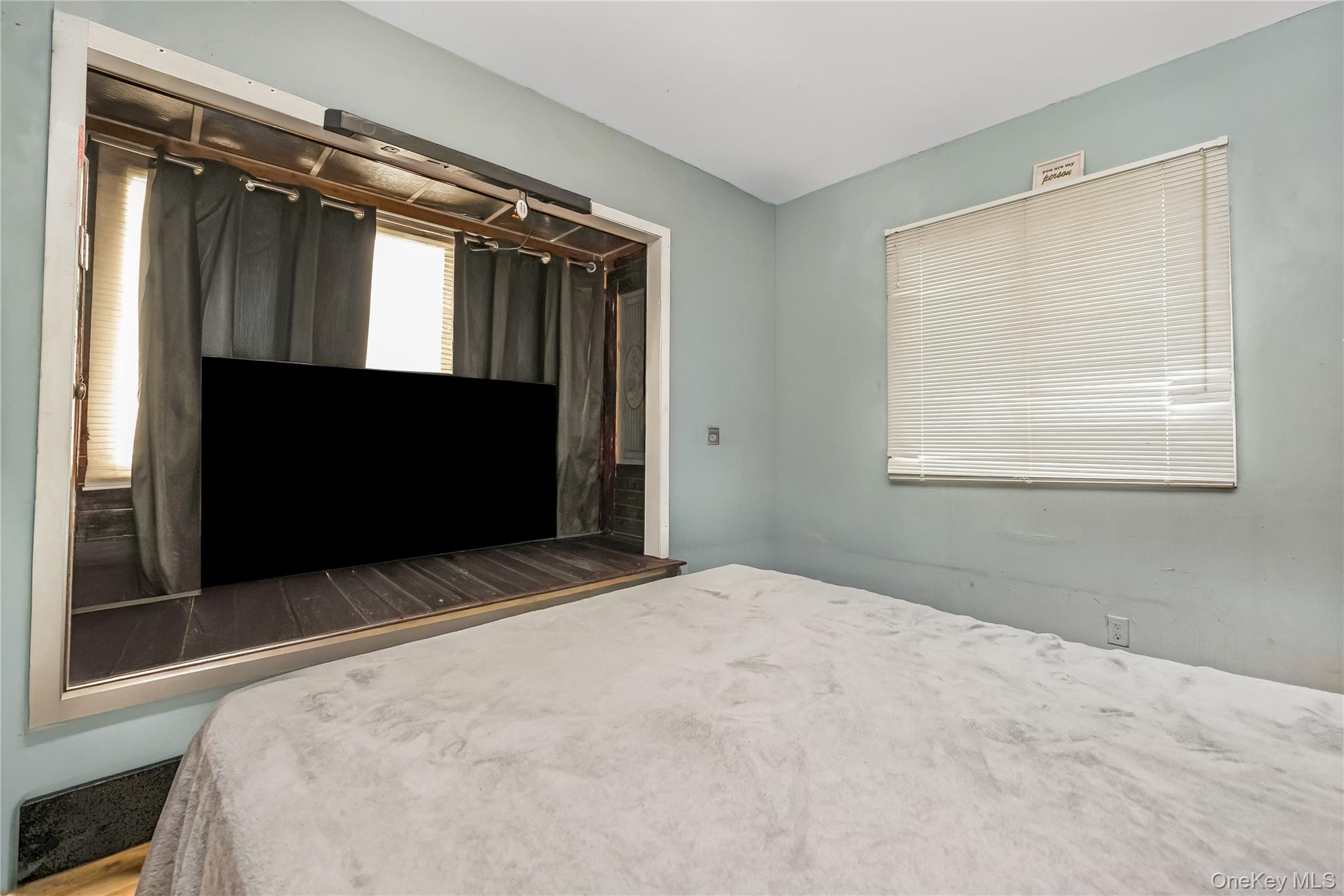 #16 photo, 8 Alexander Avenue, Farmingdale , NY 11735