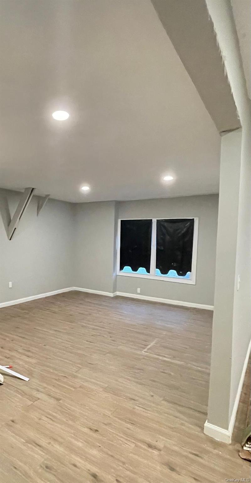 #12 photo, 8 Albie Drive, Hyde Park , NY 12538