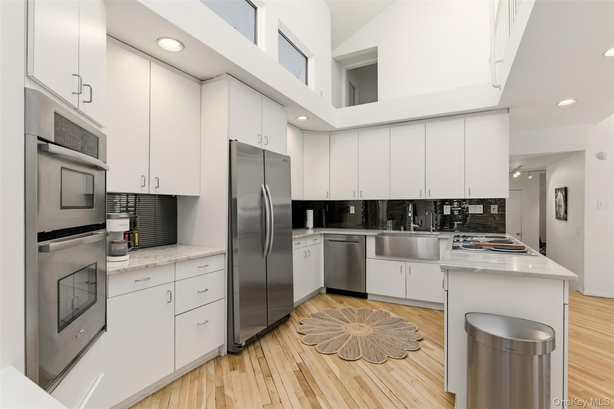 #13 photo, 5 Waterford Way, नासाउ काउंटी Syosset , NY 11791