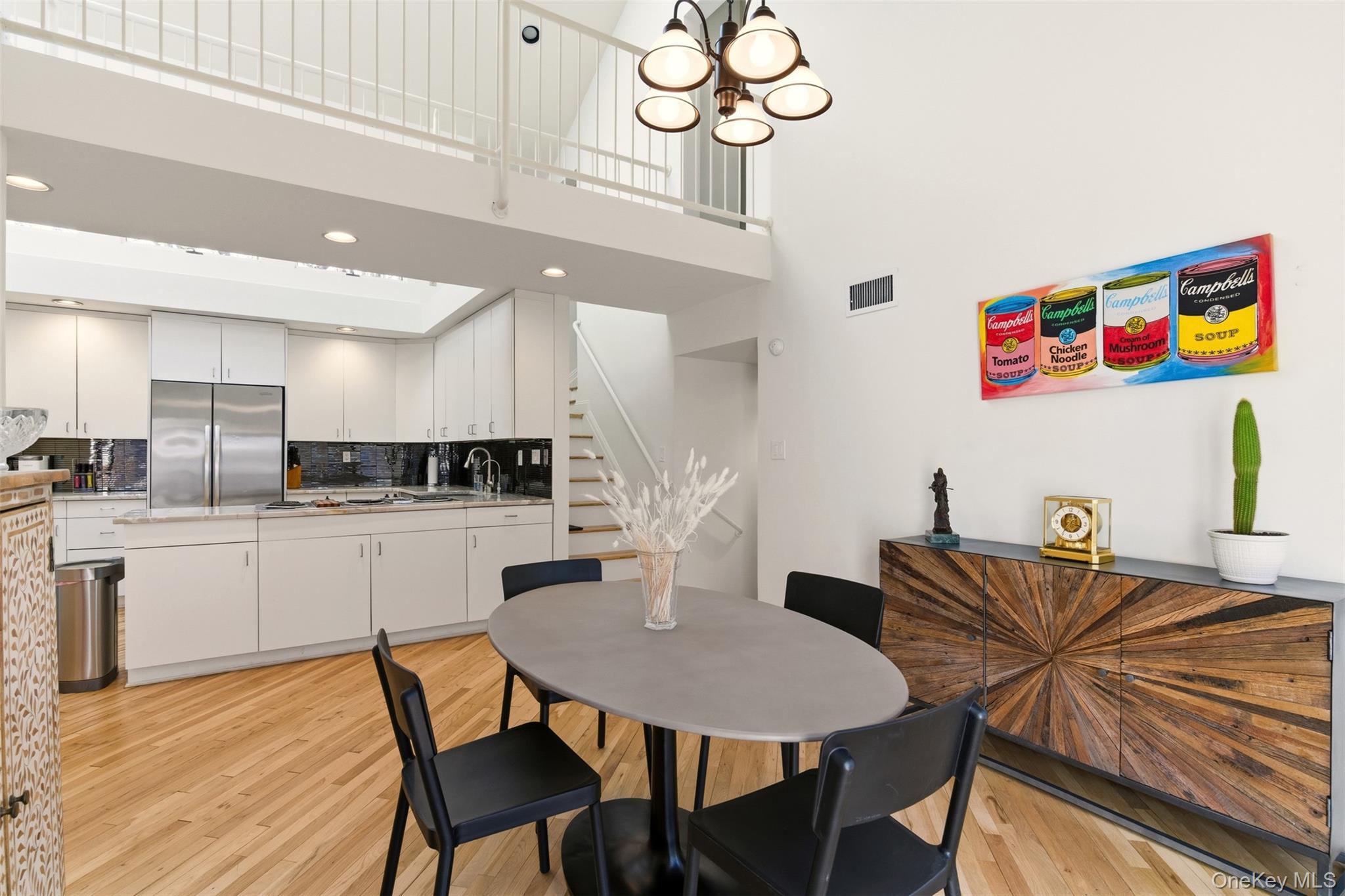 #17 photo, 5 Waterford Way, नासाउ काउंटी Syosset , NY 11791