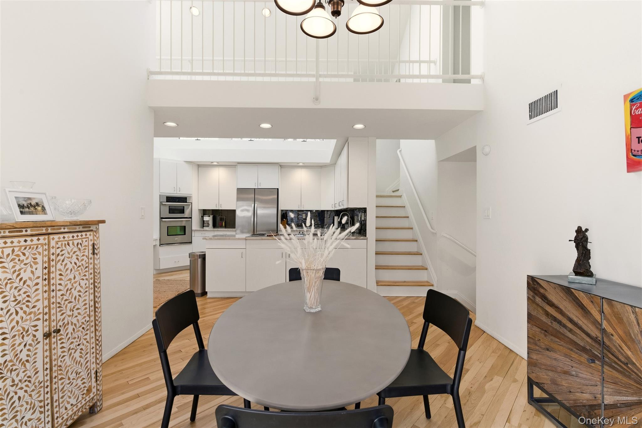 #18 photo, 5 Waterford Way, नासाउ काउंटी Syosset , NY 11791