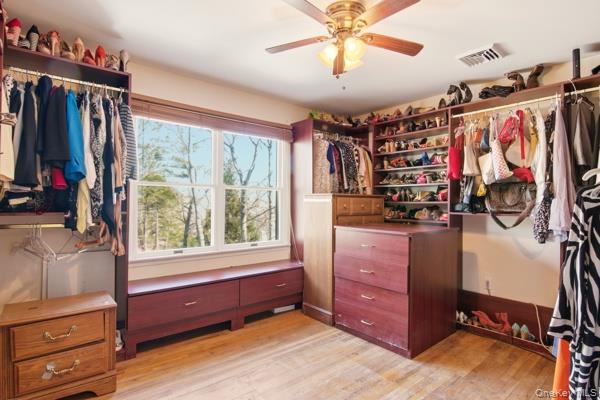 #17 photo, 247 Dogwood Drive, 롱 아일랜드 Wading River , NY 11792