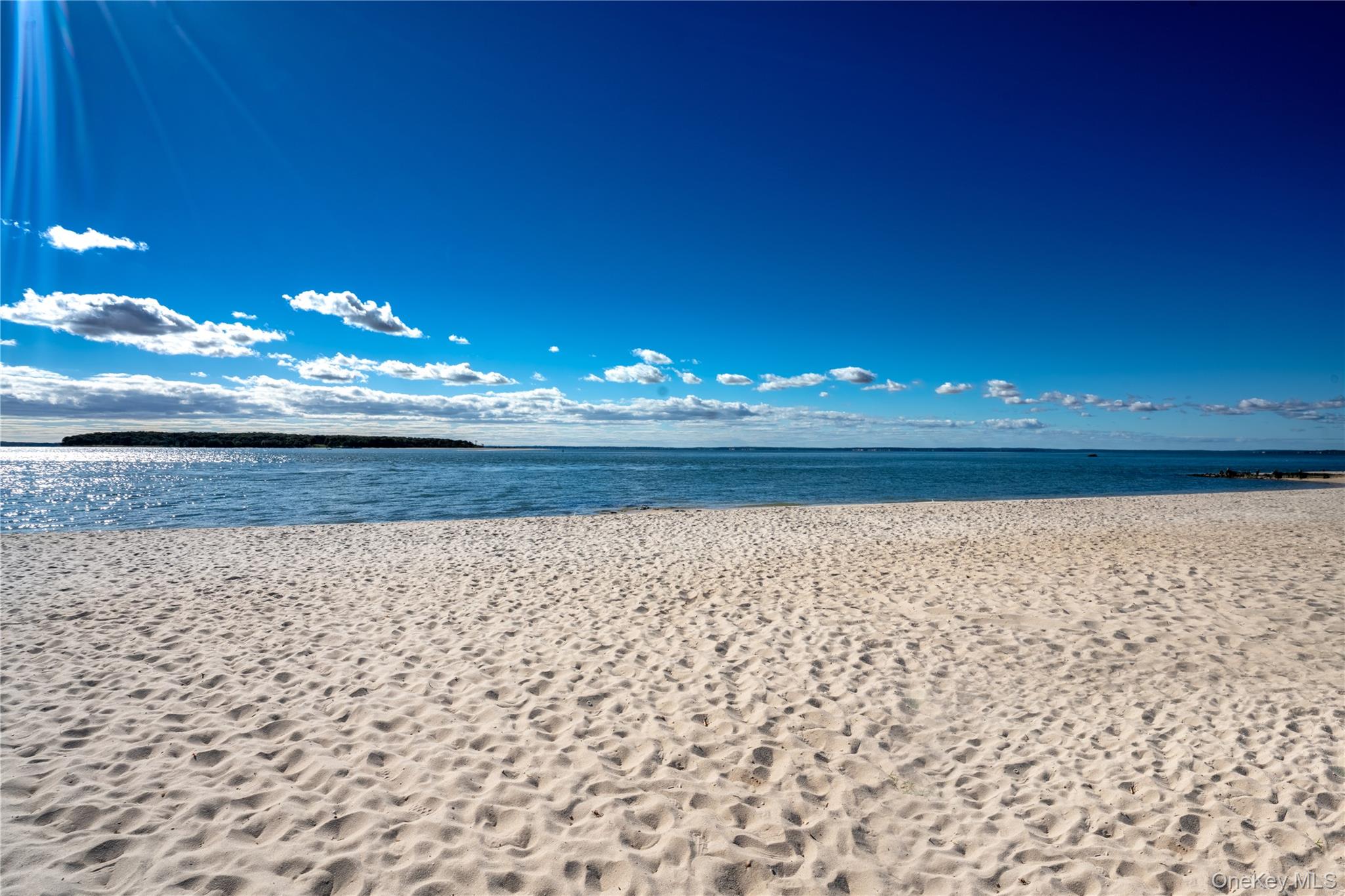 #17 photo, 1250 2nd Street, New Suffolk , NY 11956