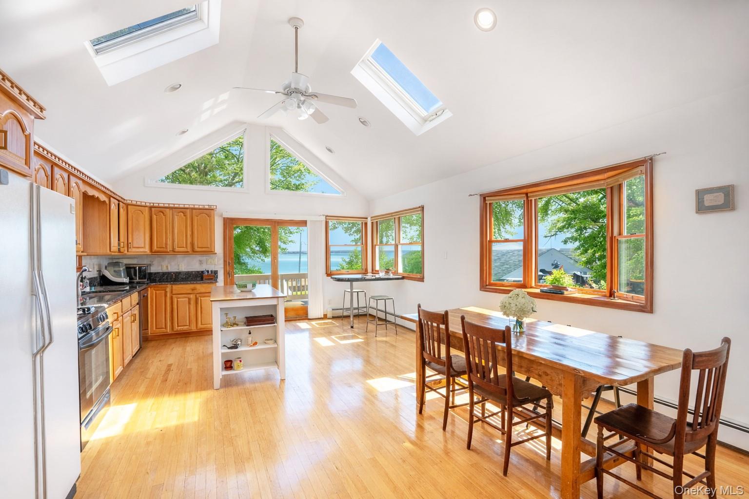 #4 photo, 1250 2nd Street, New Suffolk , NY 11956