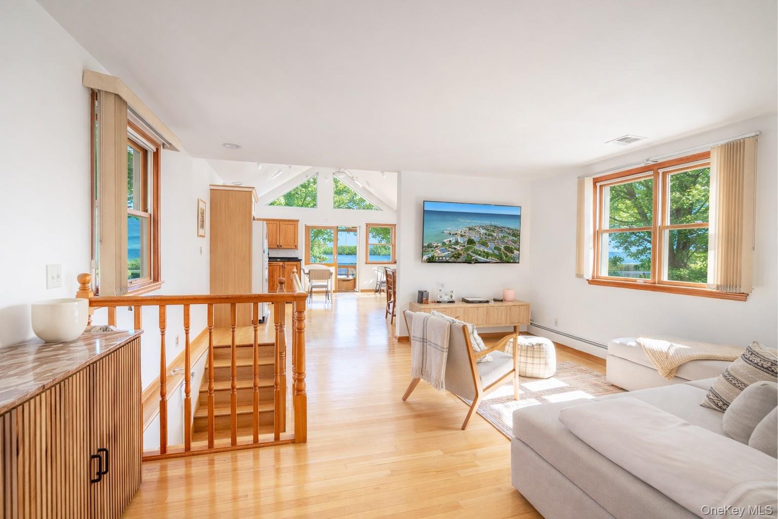 #6 photo, 1250 2nd Street, New Suffolk , NY 11956