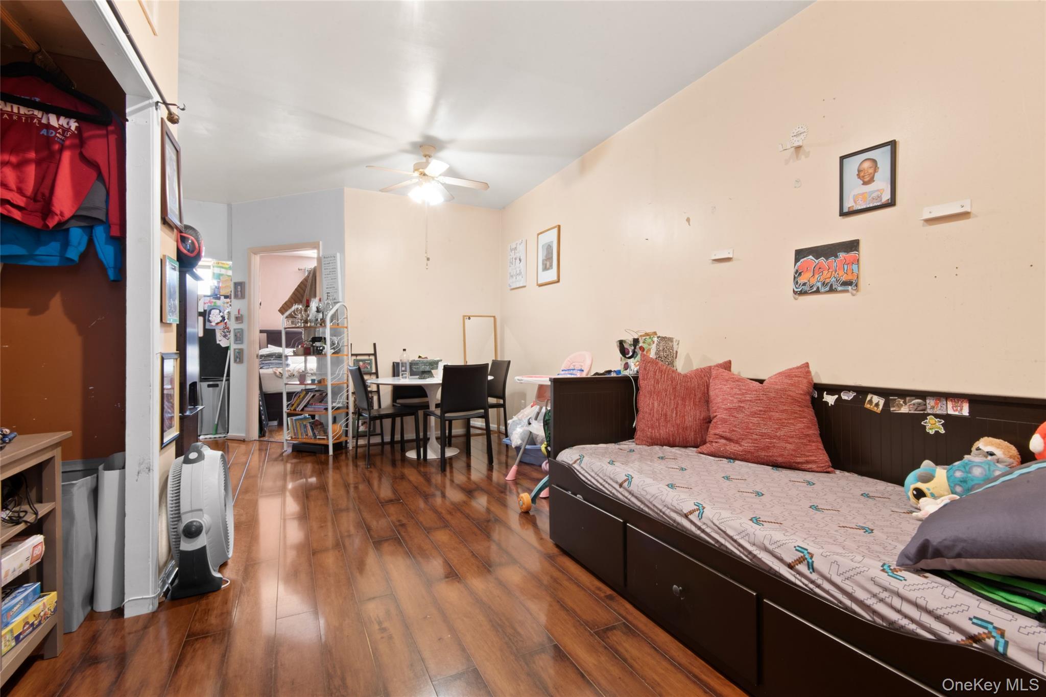 #6 photo, 244 45th Street, Бруклин ‖ Brooklyn , NY 11220