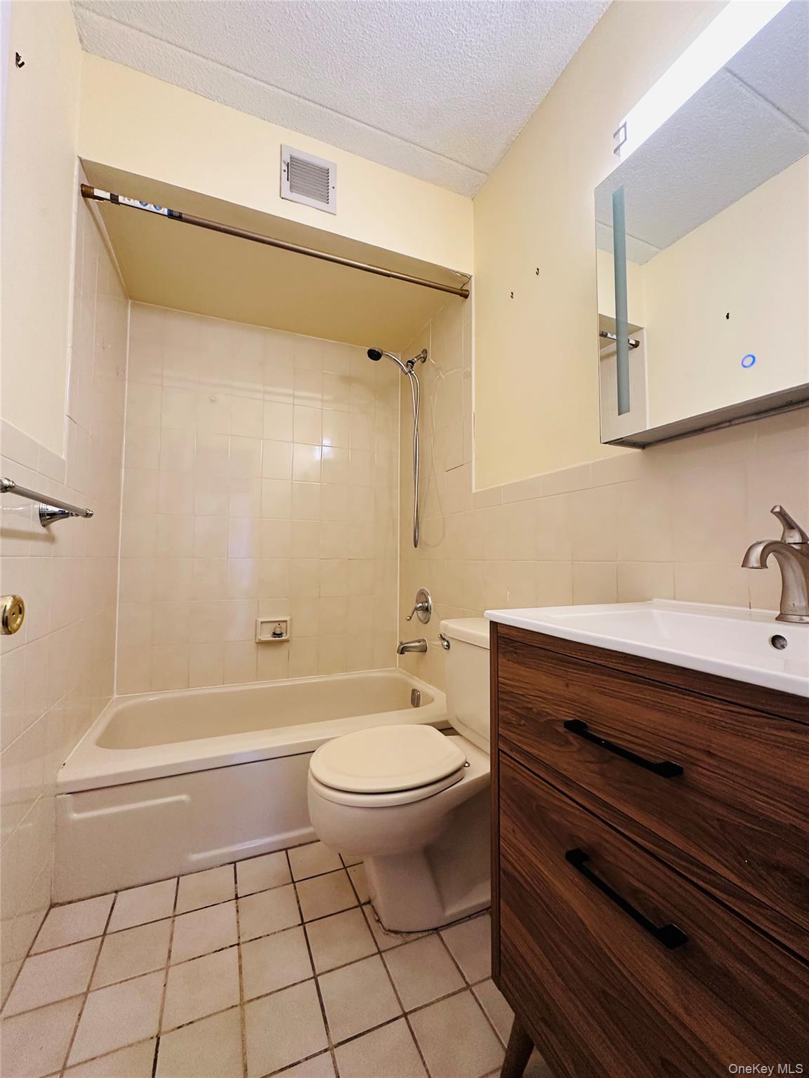 #7 photo, 136-17 Maple Avenue, Flushing , NY 11355