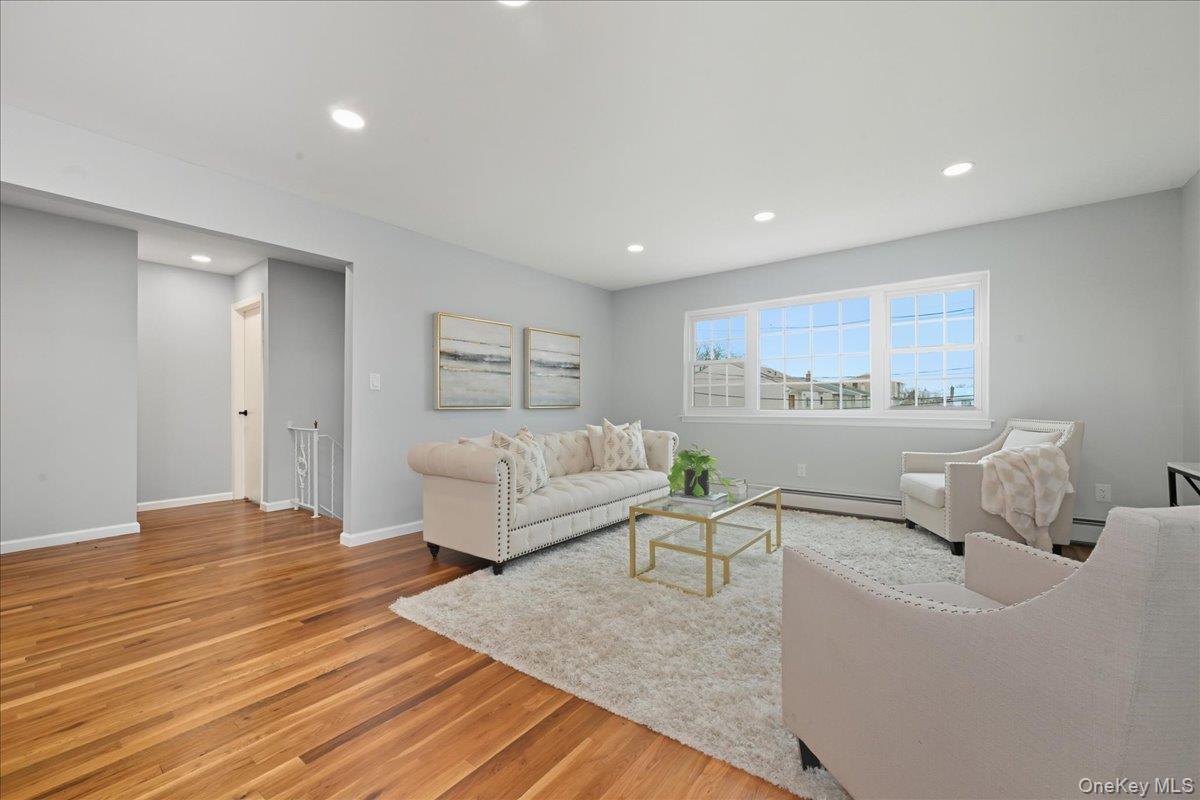 #9 photo, 557 Southside Avenue, Freeport , NY 11520